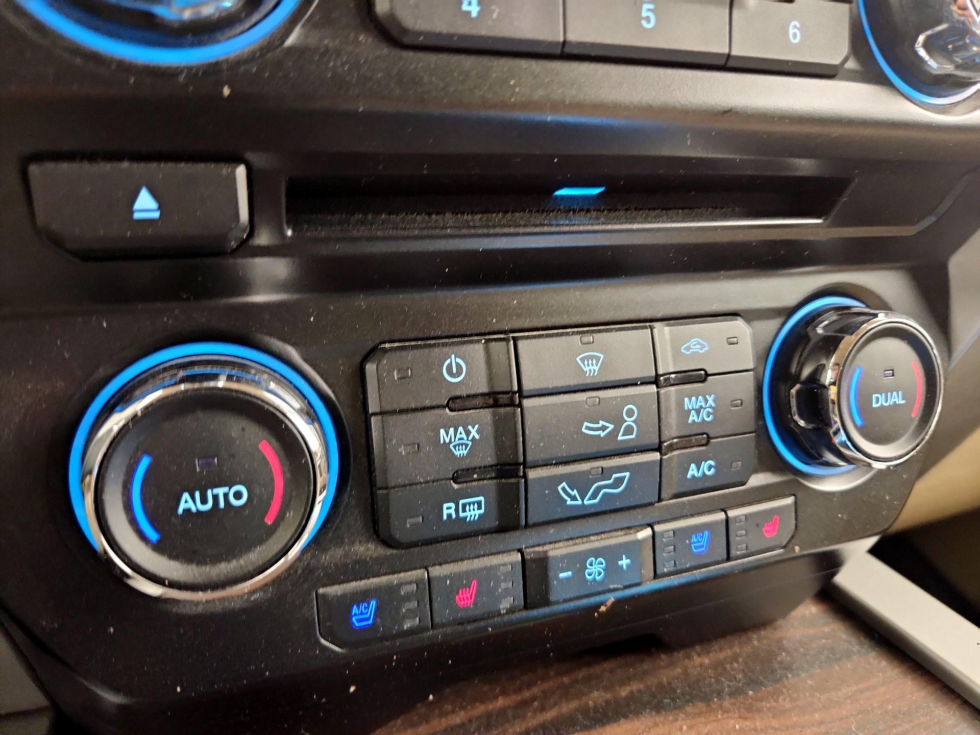 Thumbnail: 2015 Ford F-150 - 14
