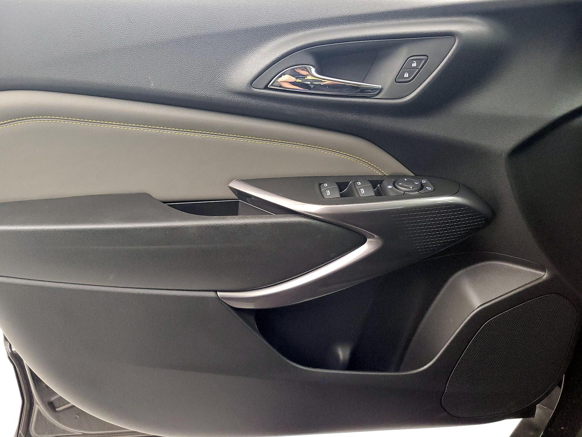 Thumbnail: 2025 Chevrolet Trax - 12