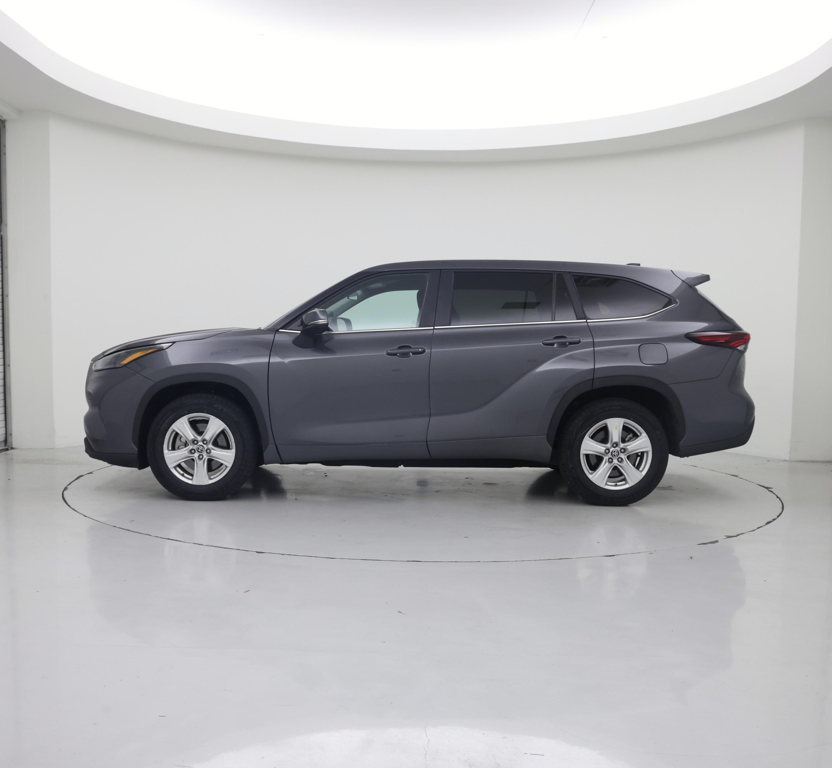 Thumbnail: 2025 Toyota Highlander - 3