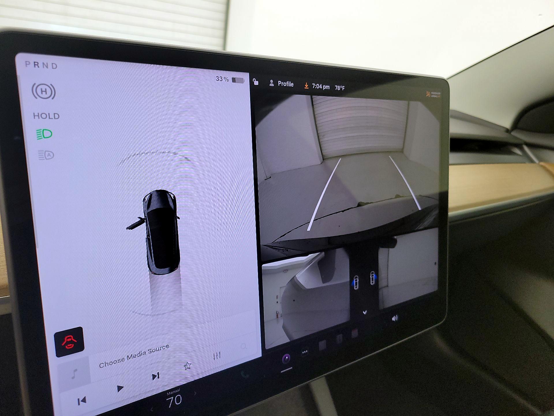 Thumbnail: 2022 Tesla Model 3 - 14