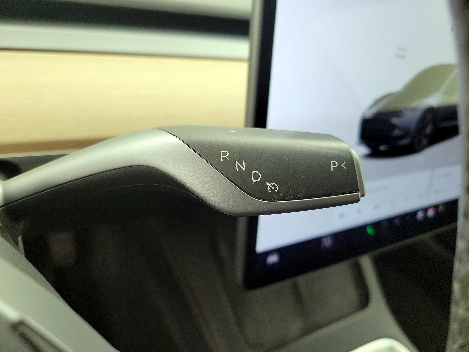 Thumbnail: 2022 Tesla Model 3 - 17