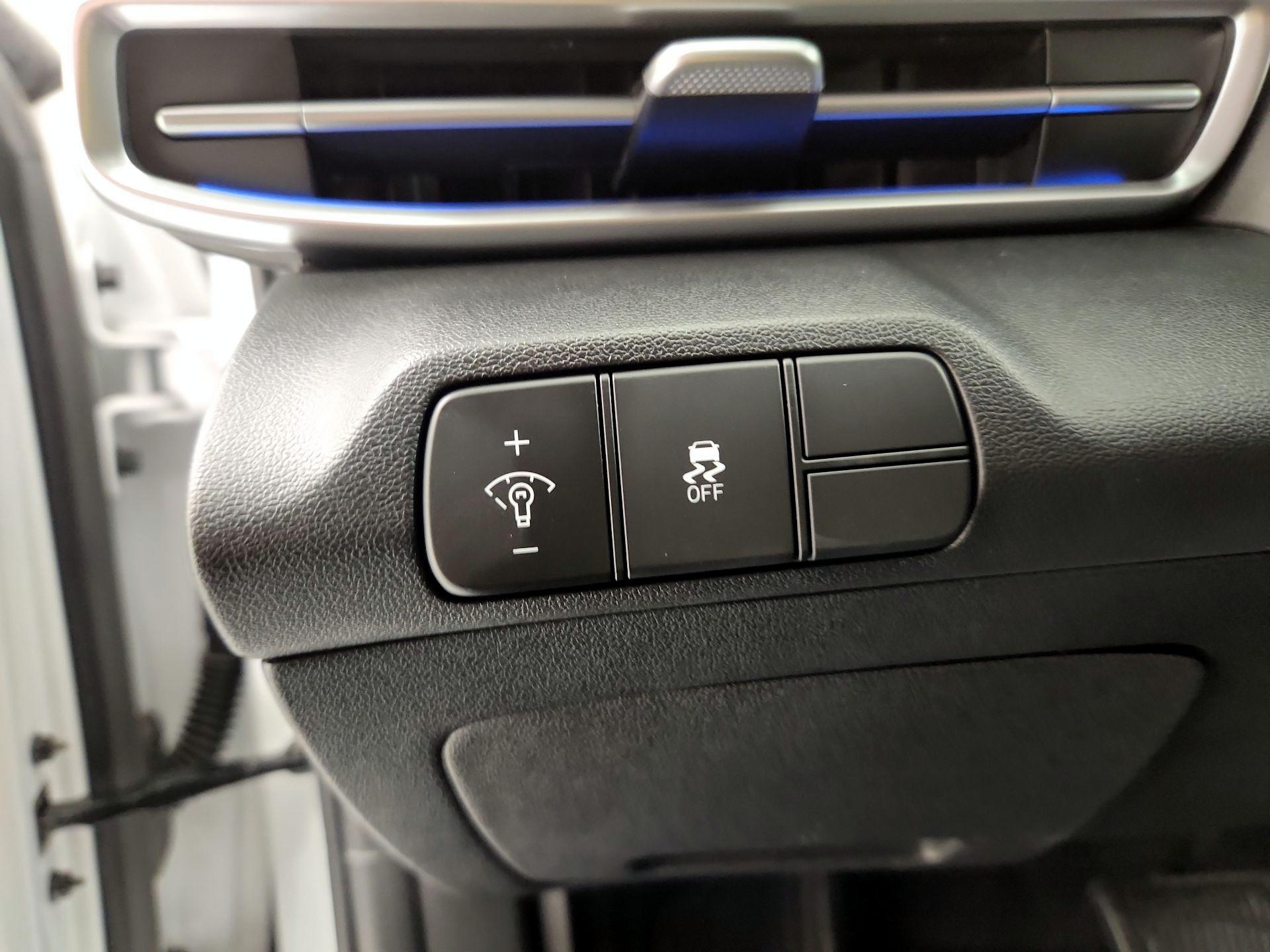 Thumbnail: 2024 Hyundai Elantra - 13