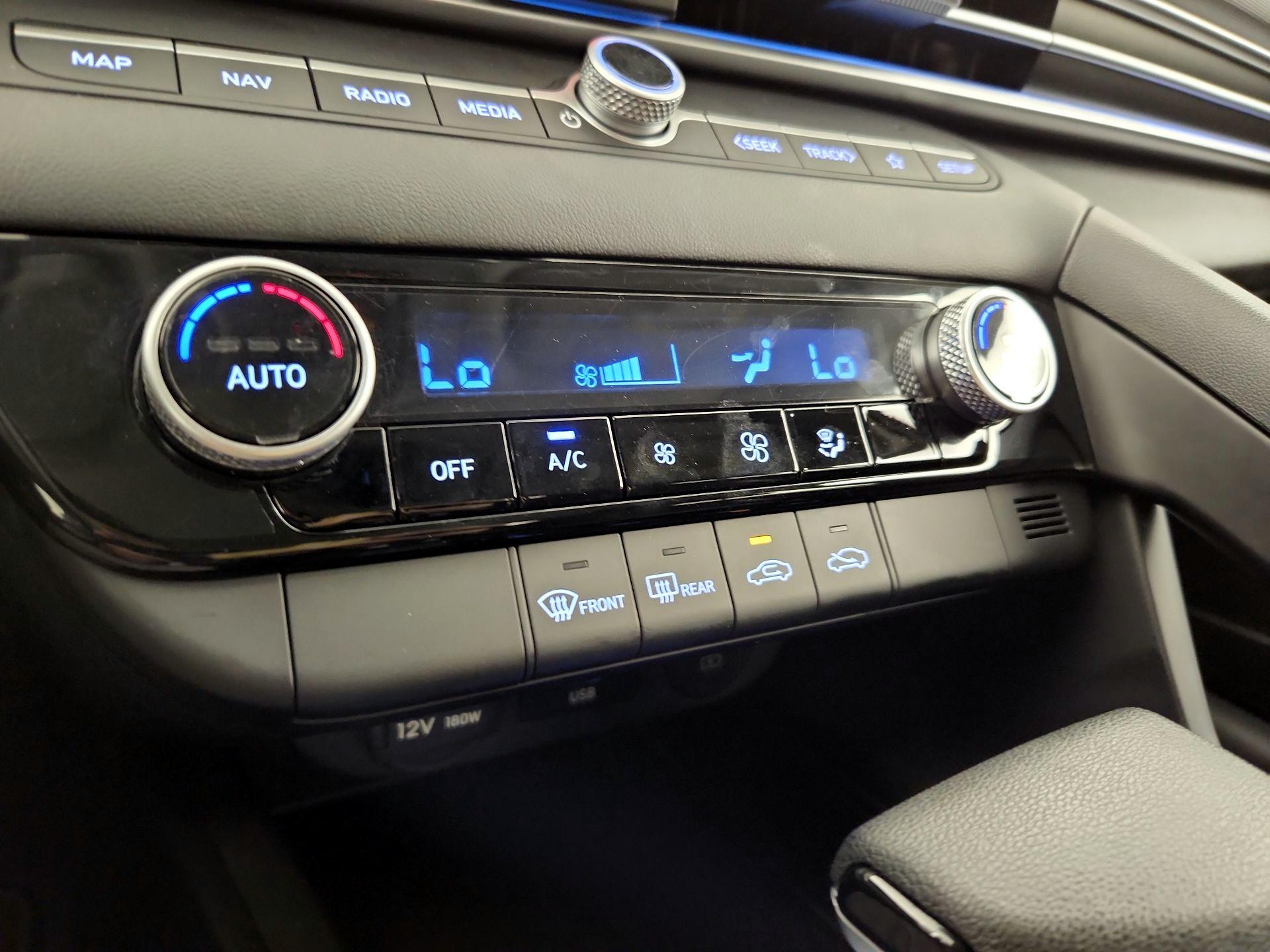 Thumbnail: 2024 Hyundai Elantra - 17