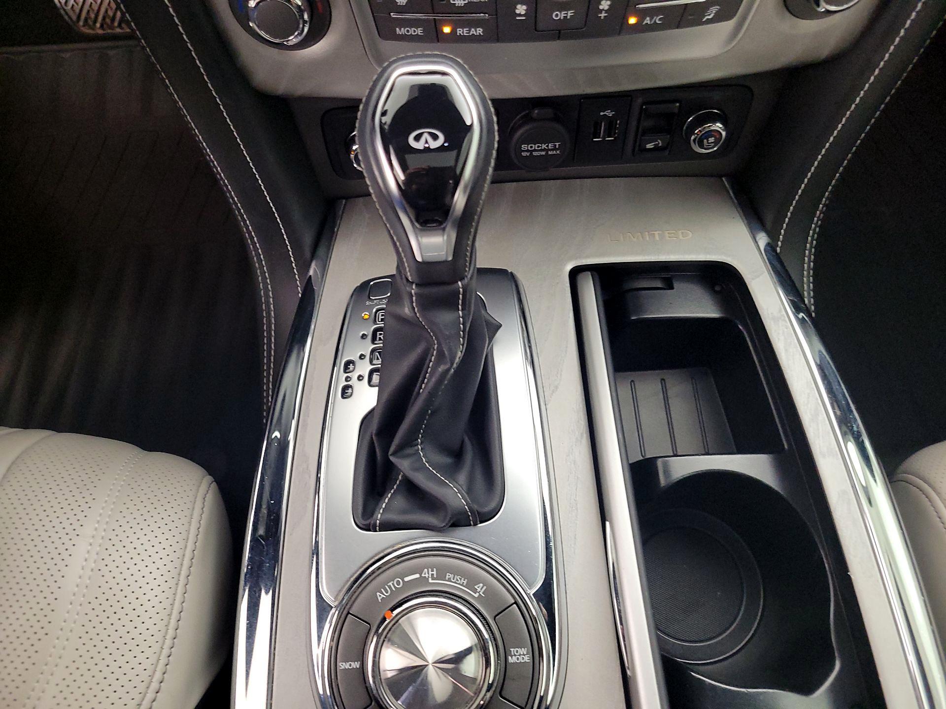 Thumbnail: 2019 INFINITI QX80 - 18
