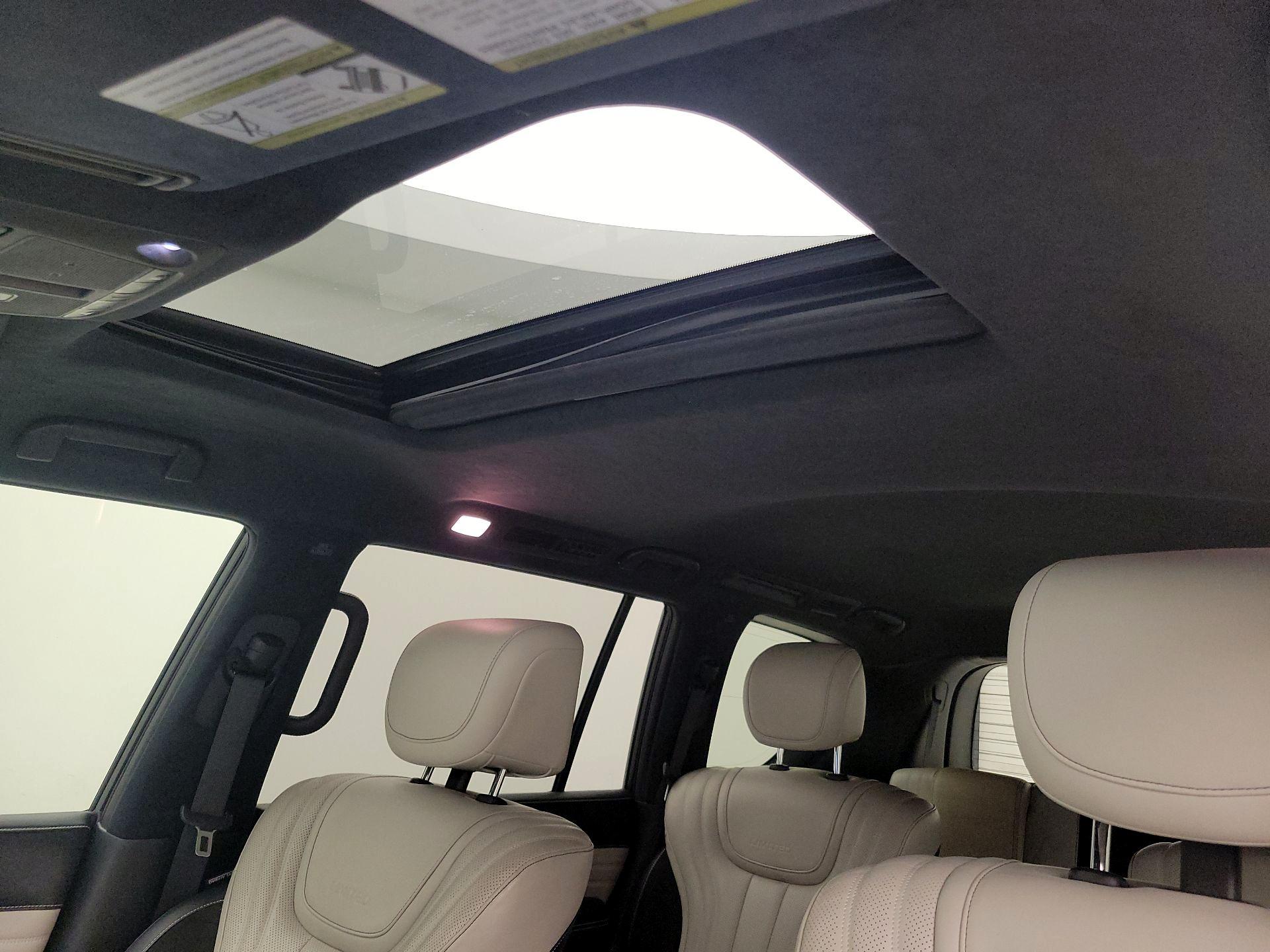 Thumbnail: 2019 INFINITI QX80 - 20