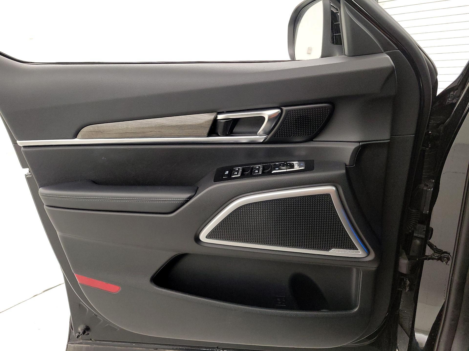 Thumbnail: 2020 Kia Telluride - 12