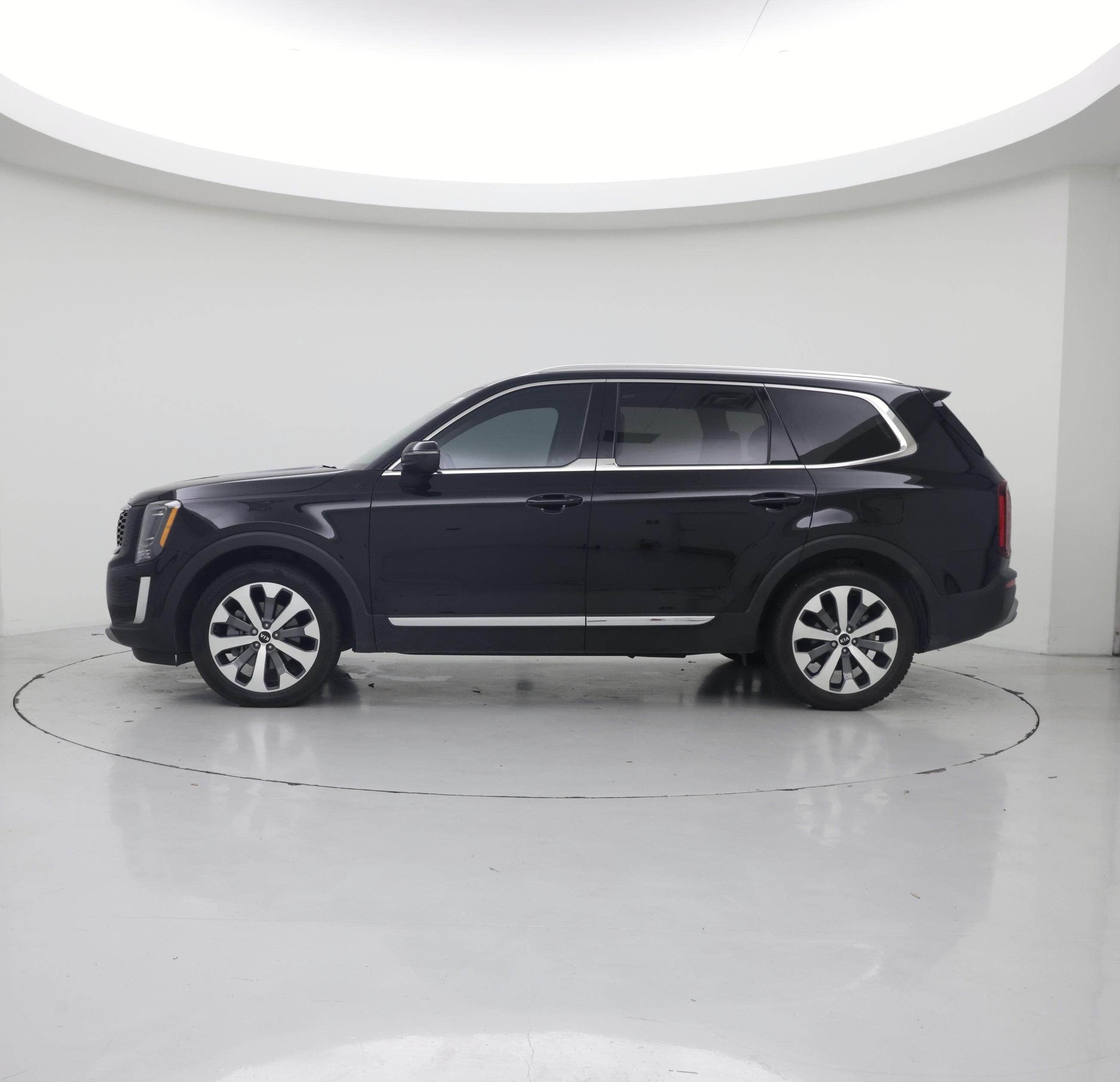 Thumbnail: 2020 Kia Telluride - 3