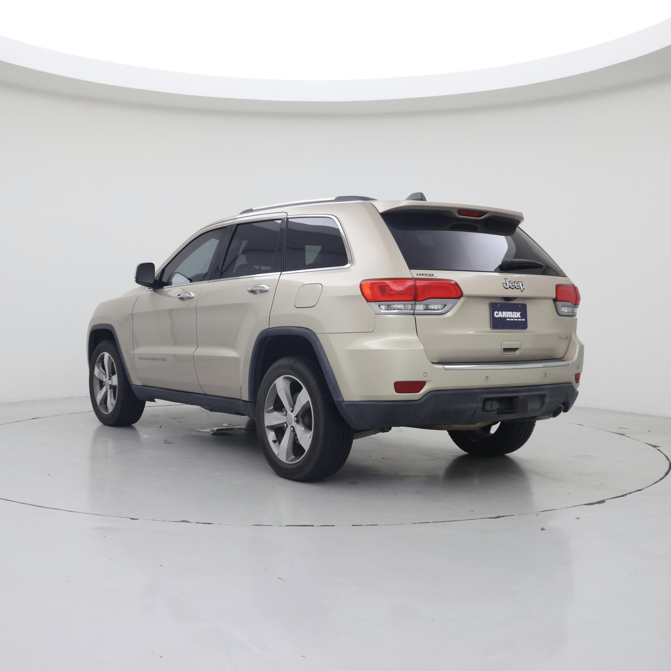 Thumbnail: 2015 Jeep Grand Cherokee - 2