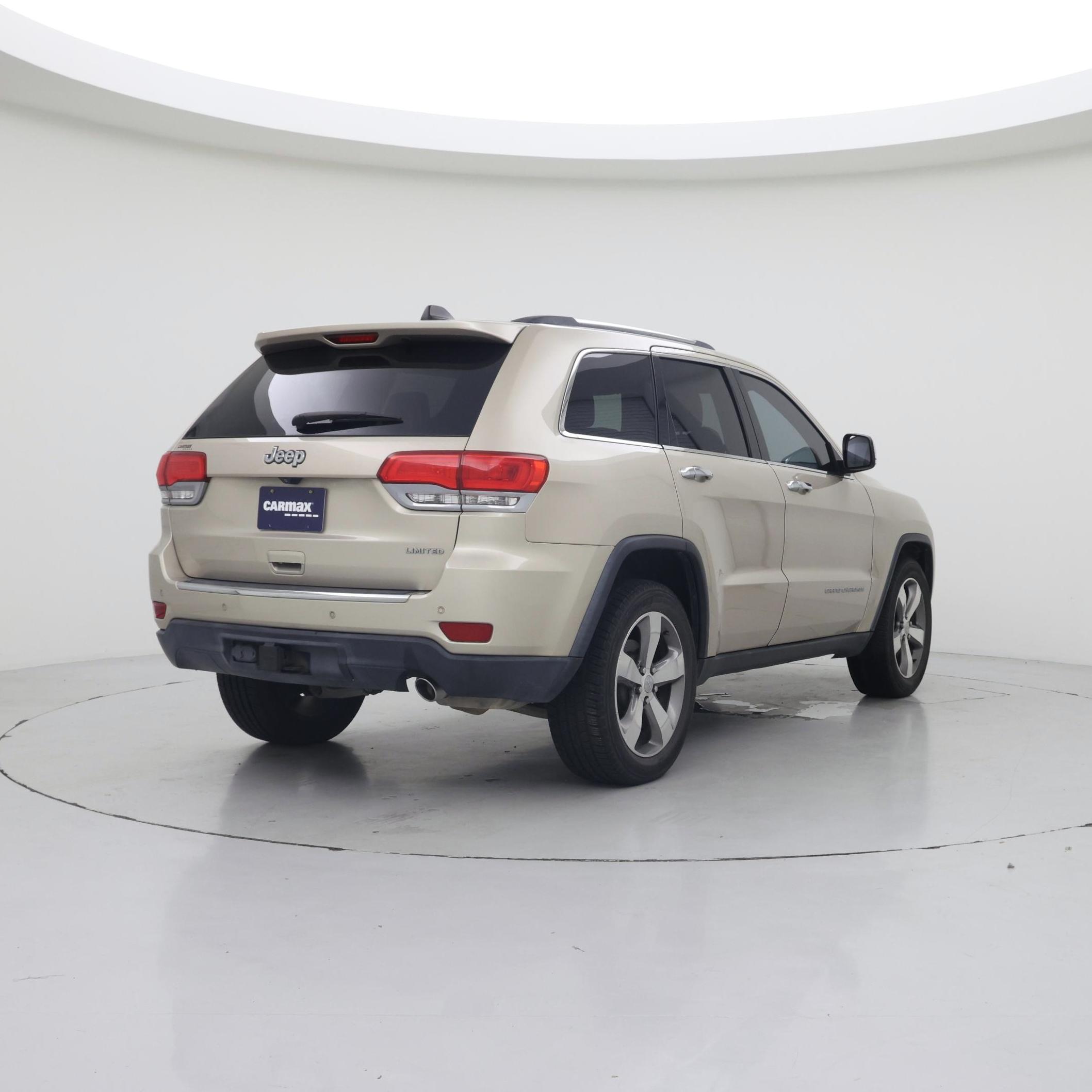 Thumbnail: 2015 Jeep Grand Cherokee - 8