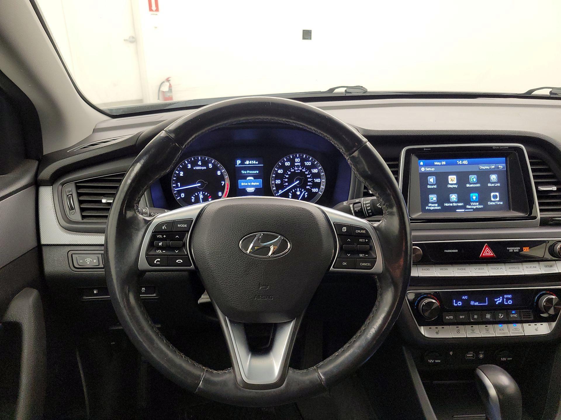 Thumbnail: 2019 Hyundai Sonata - 10