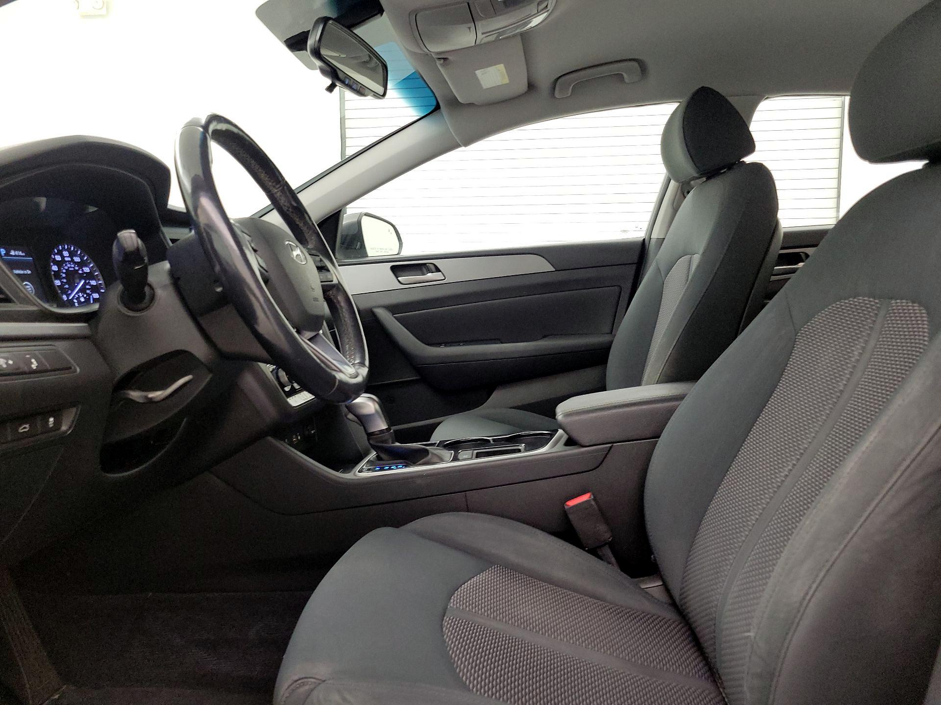 Thumbnail: 2019 Hyundai Sonata - 11