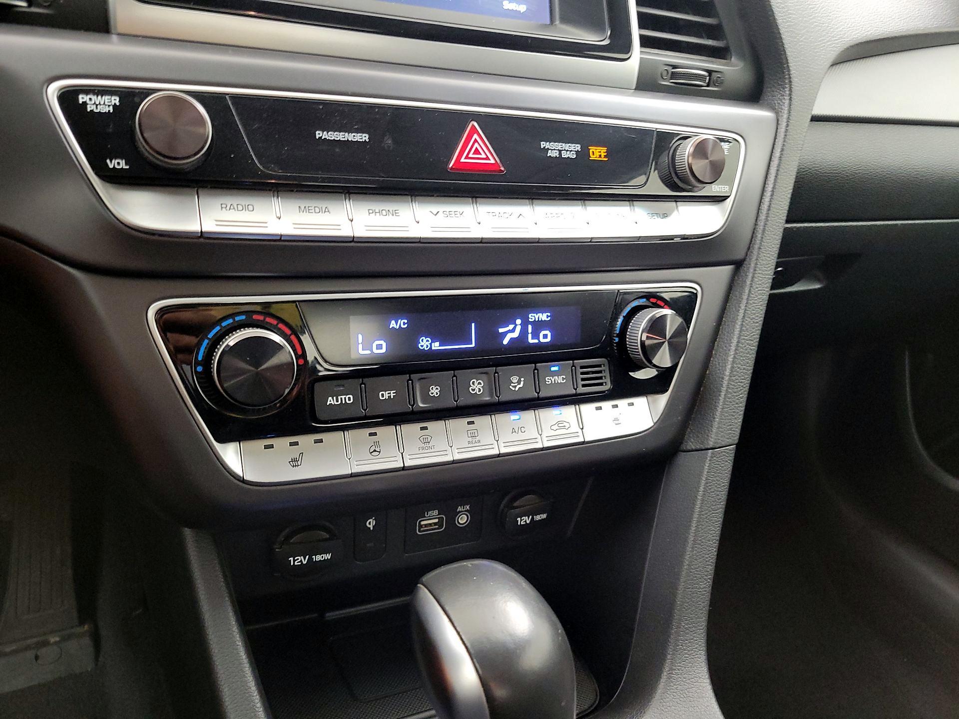 Thumbnail: 2019 Hyundai Sonata - 16