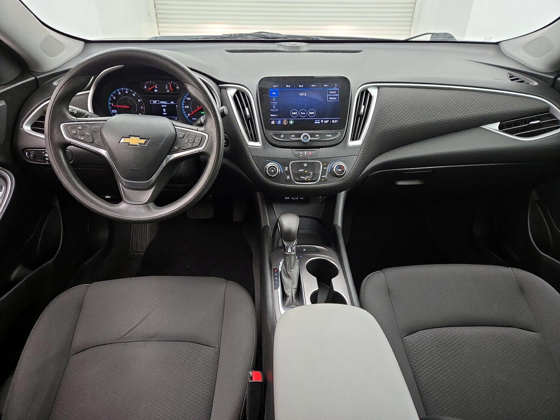 Thumbnail: 2022 Chevrolet Malibu - 9