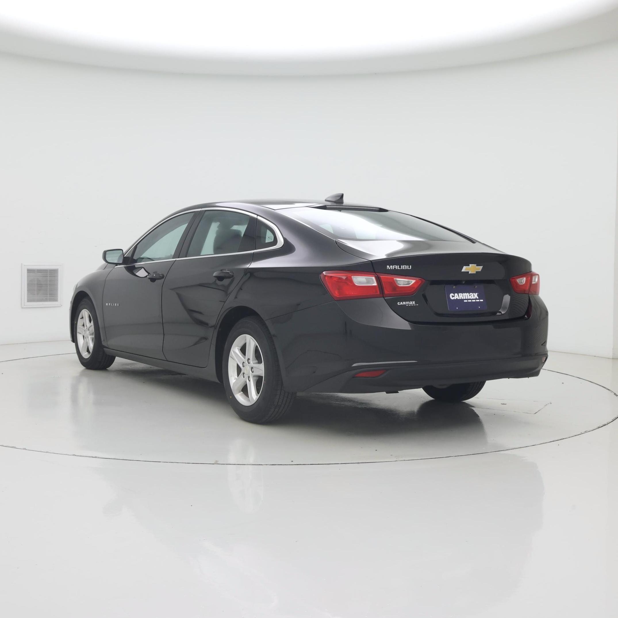 Thumbnail: 2022 Chevrolet Malibu - 2