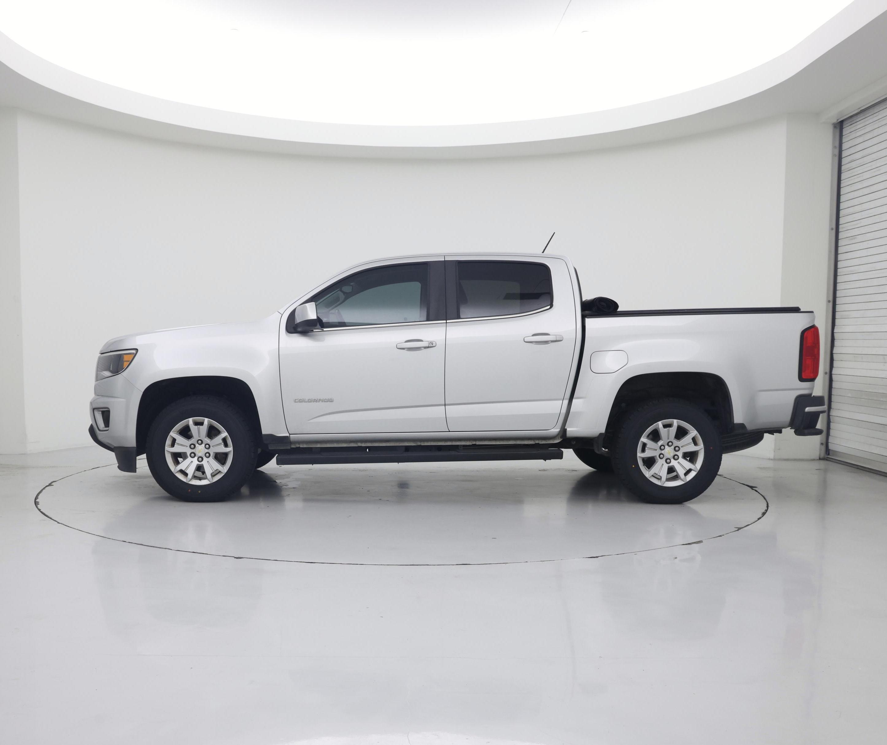 Thumbnail: 2018 Chevrolet Colorado - 3