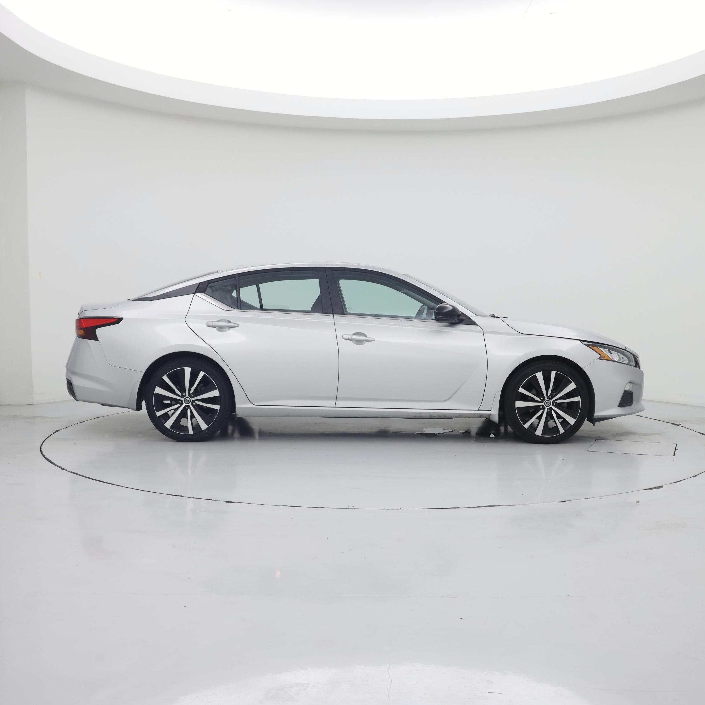 Thumbnail: 2020 Nissan Altima - 7