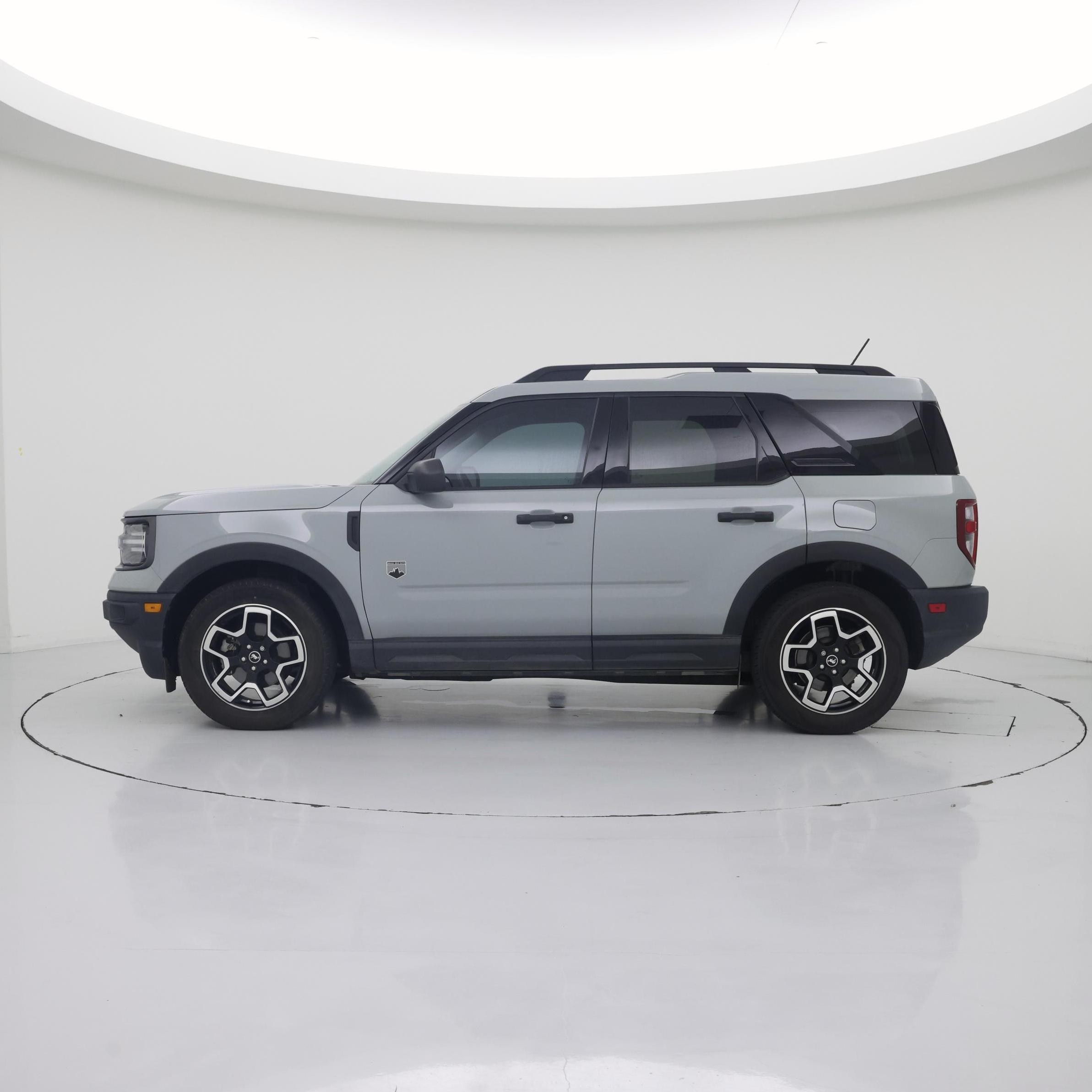 Thumbnail: 2022 Ford Bronco Sport - 3