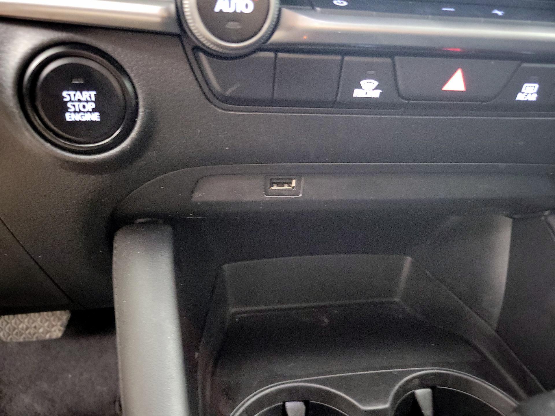Thumbnail: 2021 Mazda Mazda3 - 18
