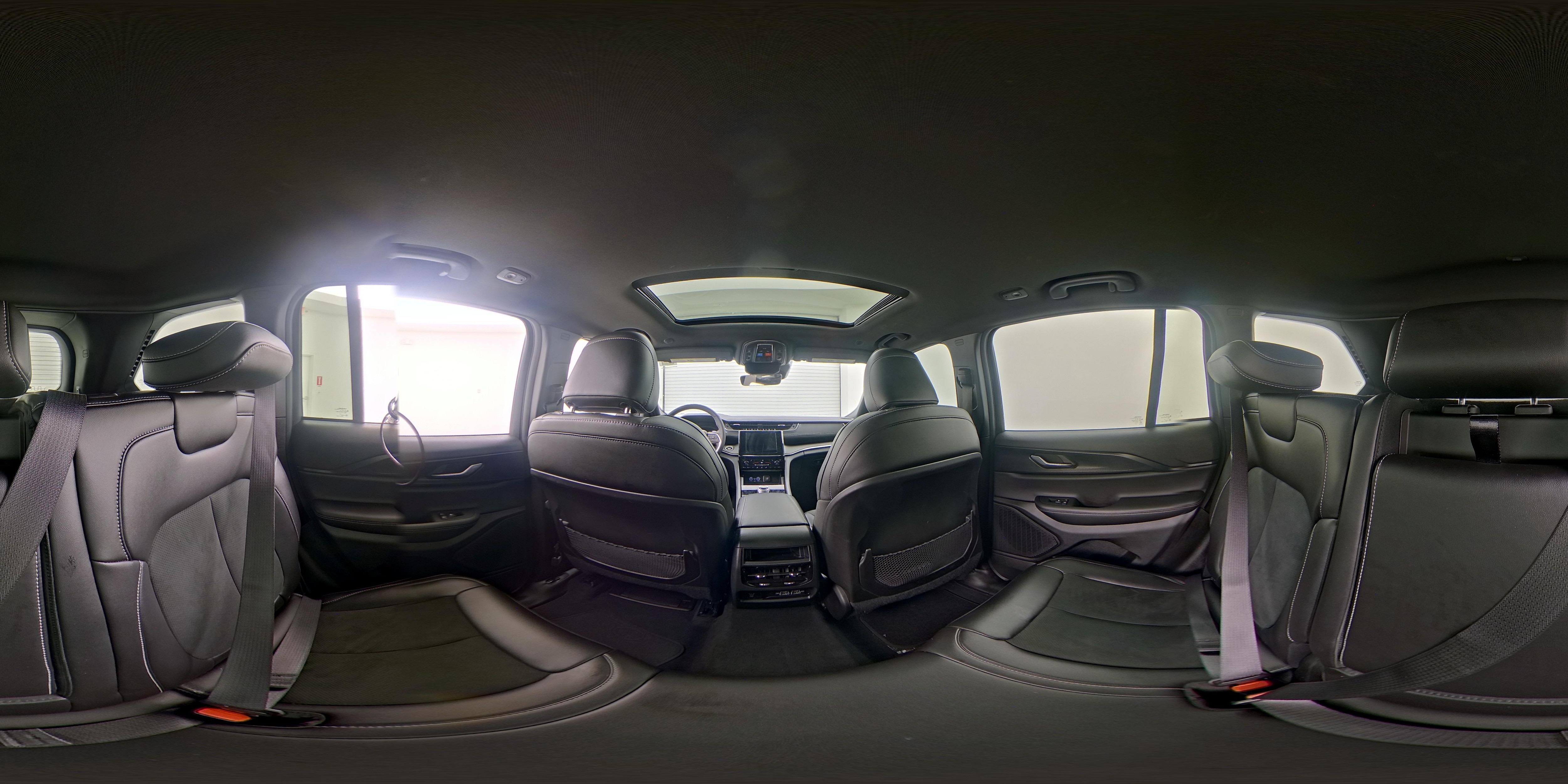 2025 Jeep Grand Cherokee Altitude - Photo 26