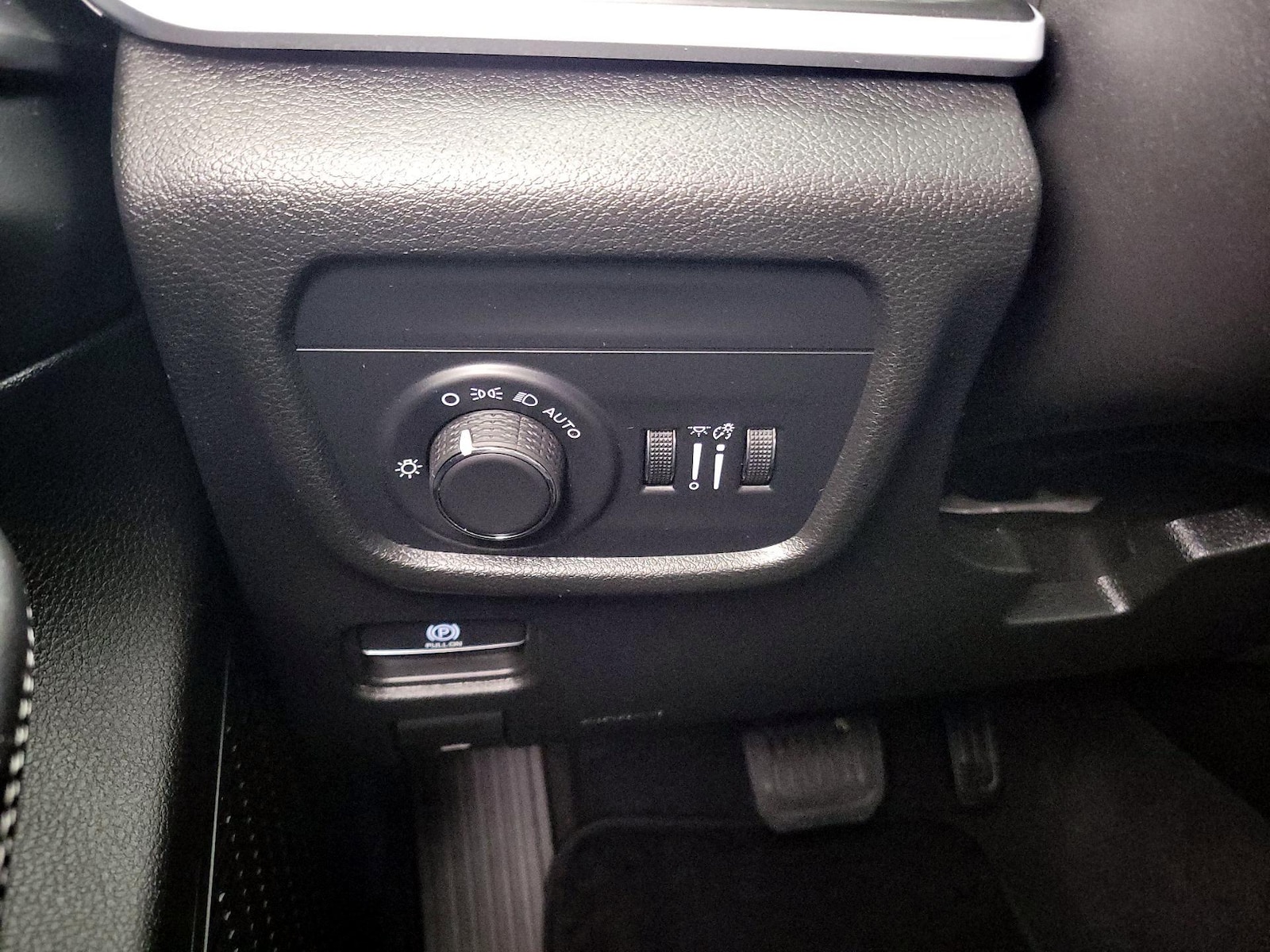 2025 Jeep Grand Cherokee Altitude - Photo 14