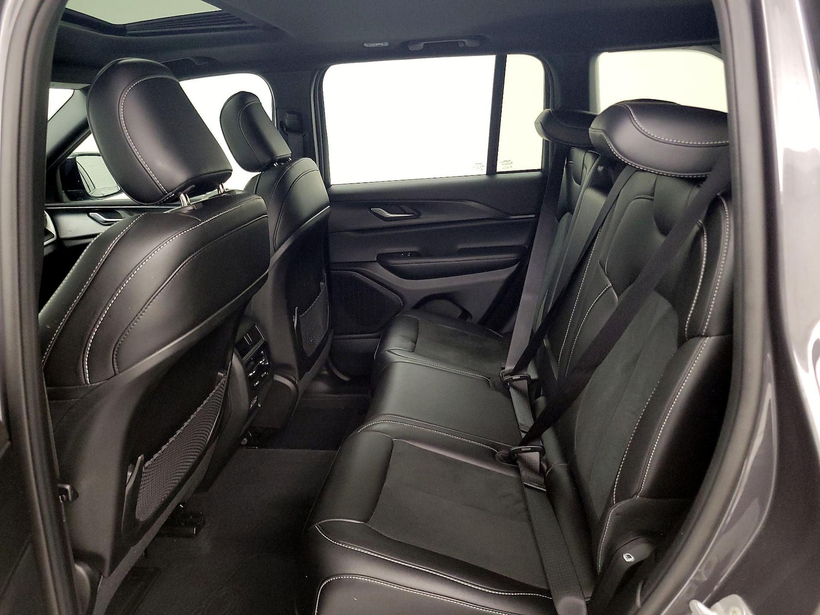 2025 Jeep Grand Cherokee Altitude - Photo 21