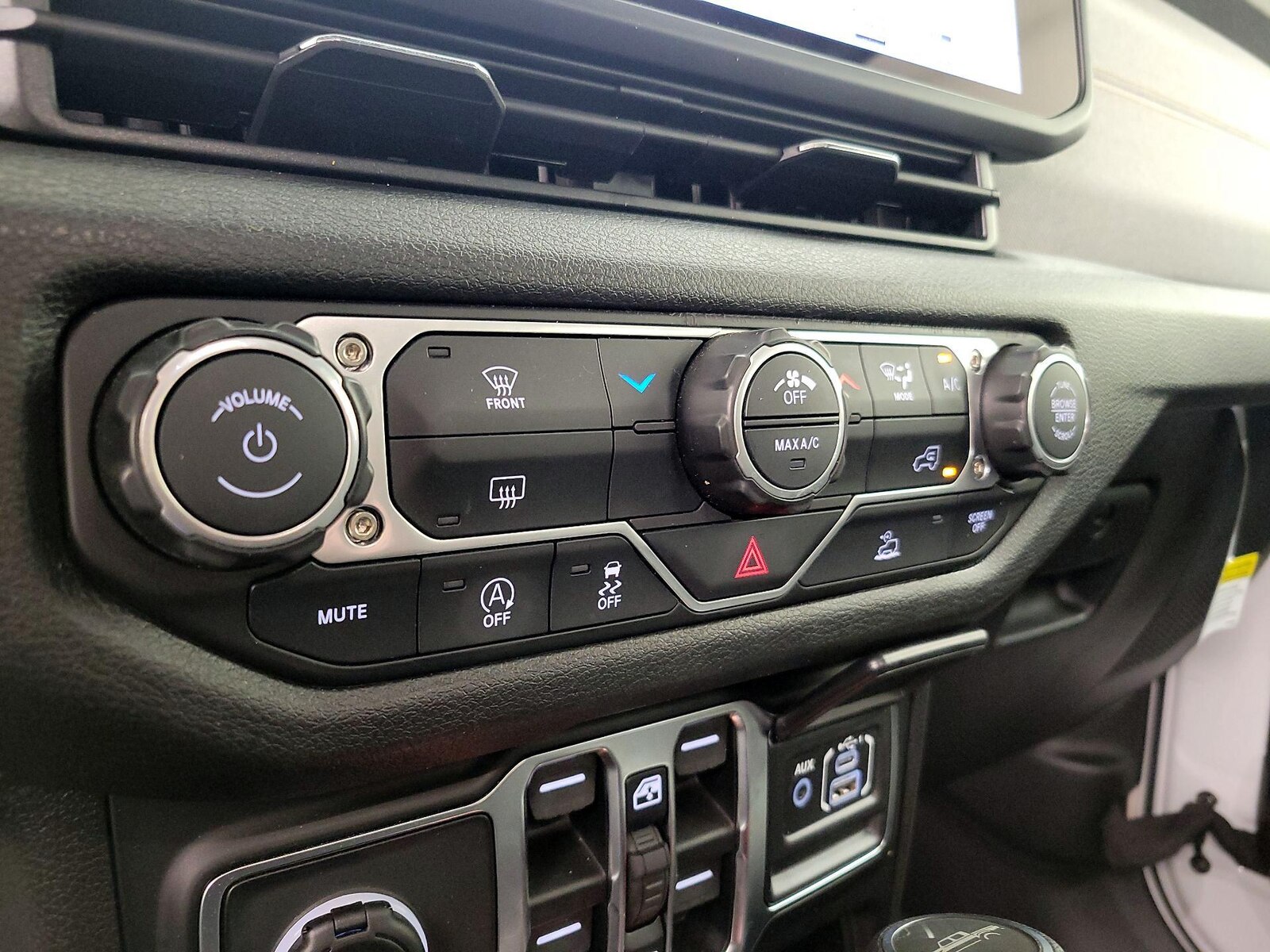 2026 Jeep Gladiator Sport - Photo 17