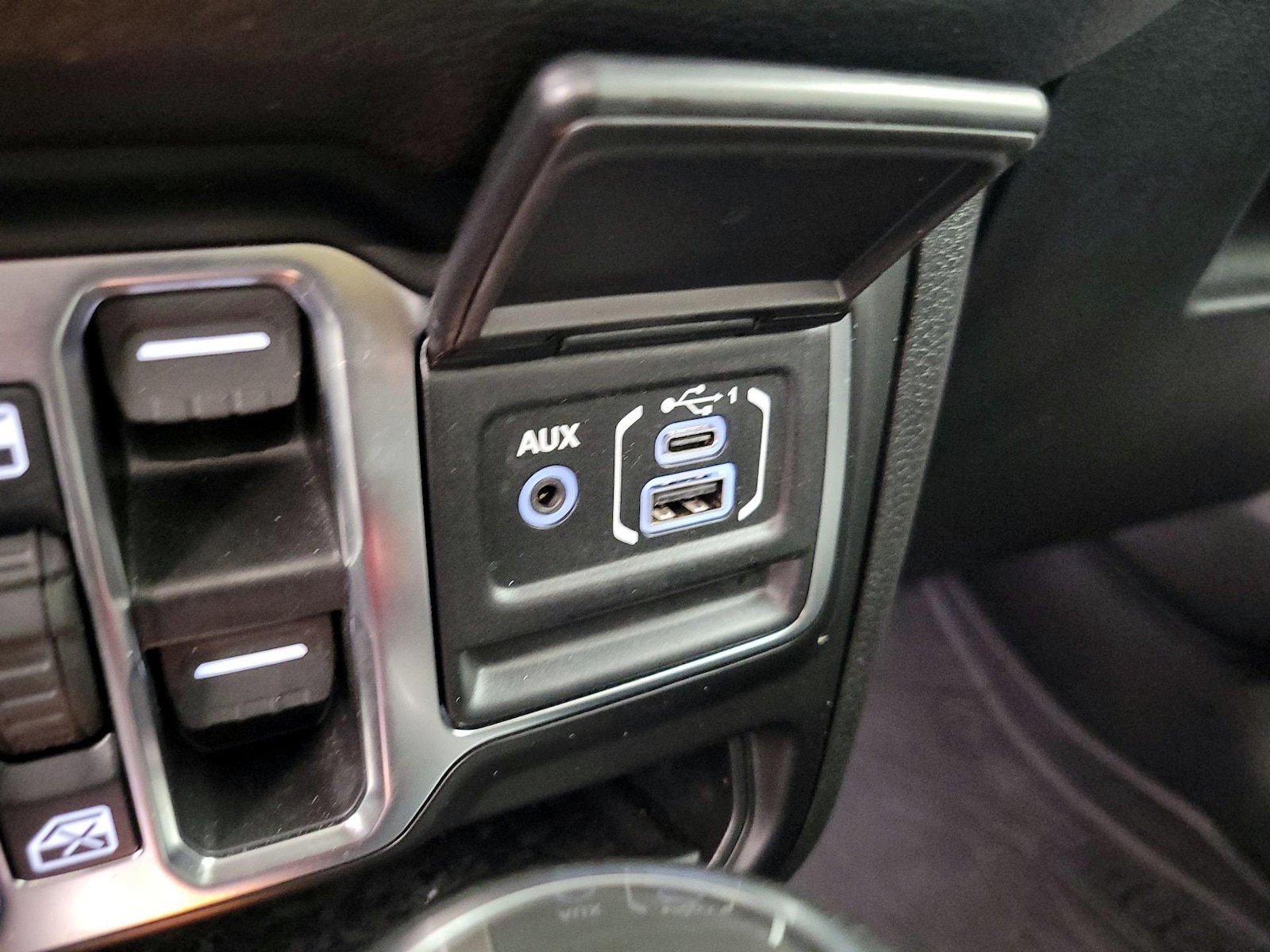 2026 Jeep Gladiator Sport - Photo 19