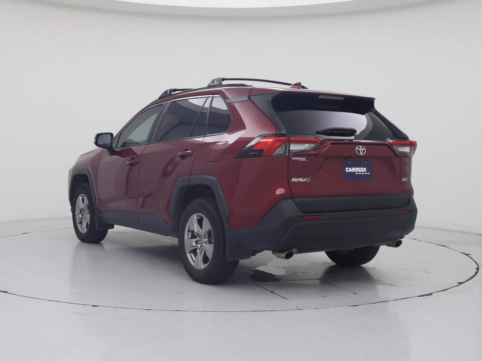 2024 Toyota RAV4 XLE - Photo 3