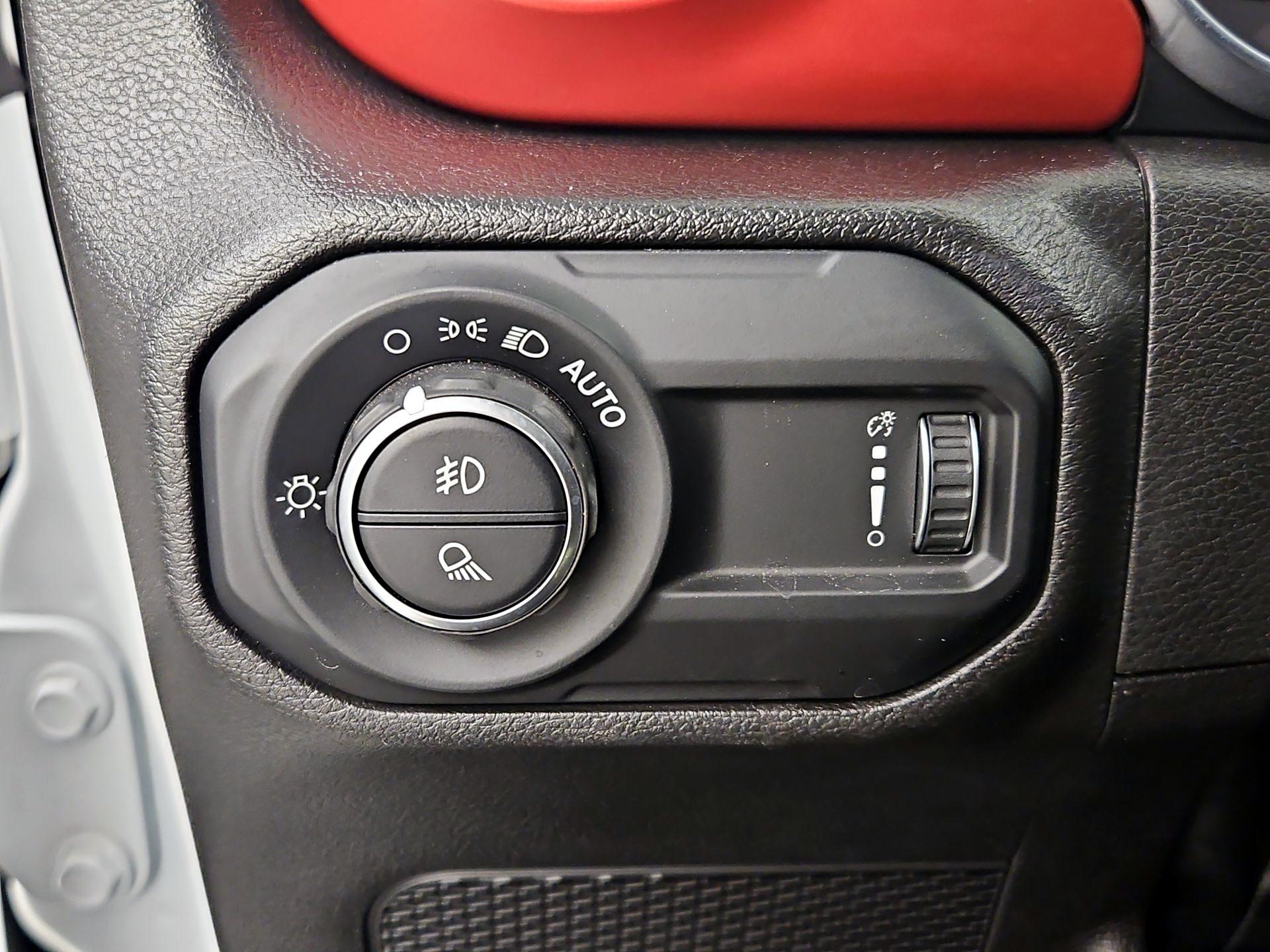 Thumbnail: 2023 Jeep Gladiator - 13