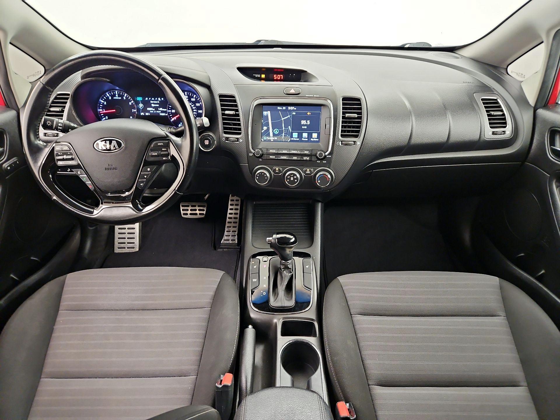 Thumbnail: 2017 Kia Forte - 9