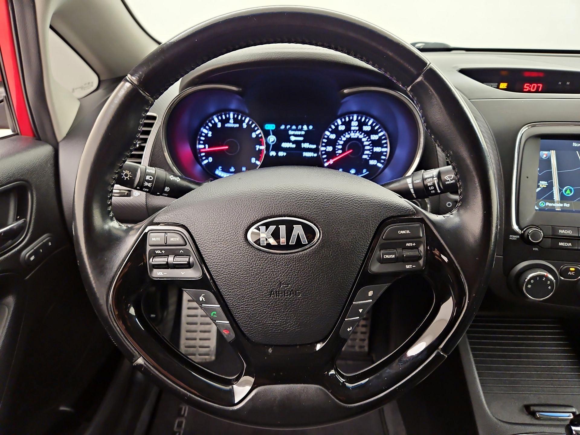 Thumbnail: 2017 Kia Forte - 10