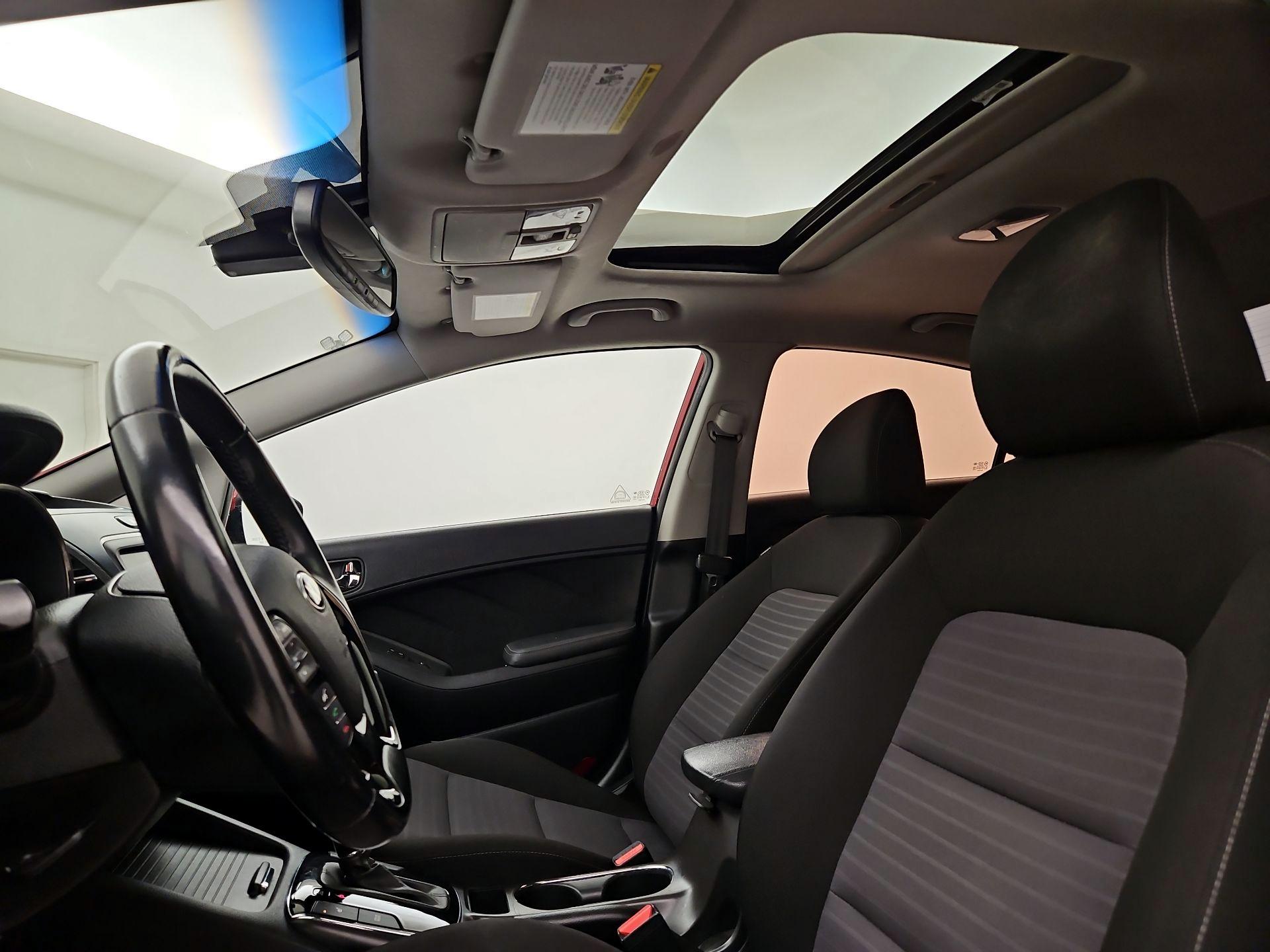 Thumbnail: 2017 Kia Forte - 20