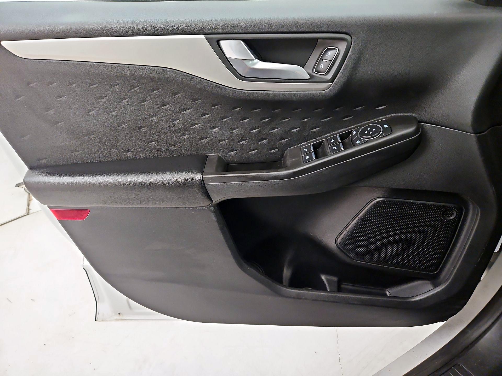 Thumbnail: 2020 Ford Escape - 12