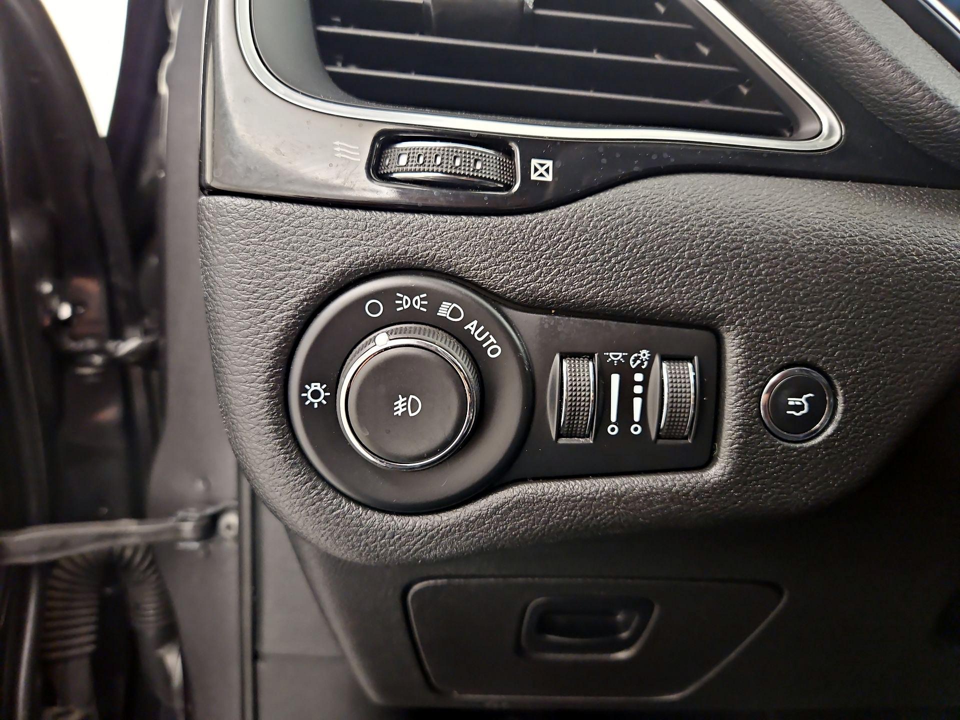 Thumbnail: 2023 Jeep Cherokee - 13