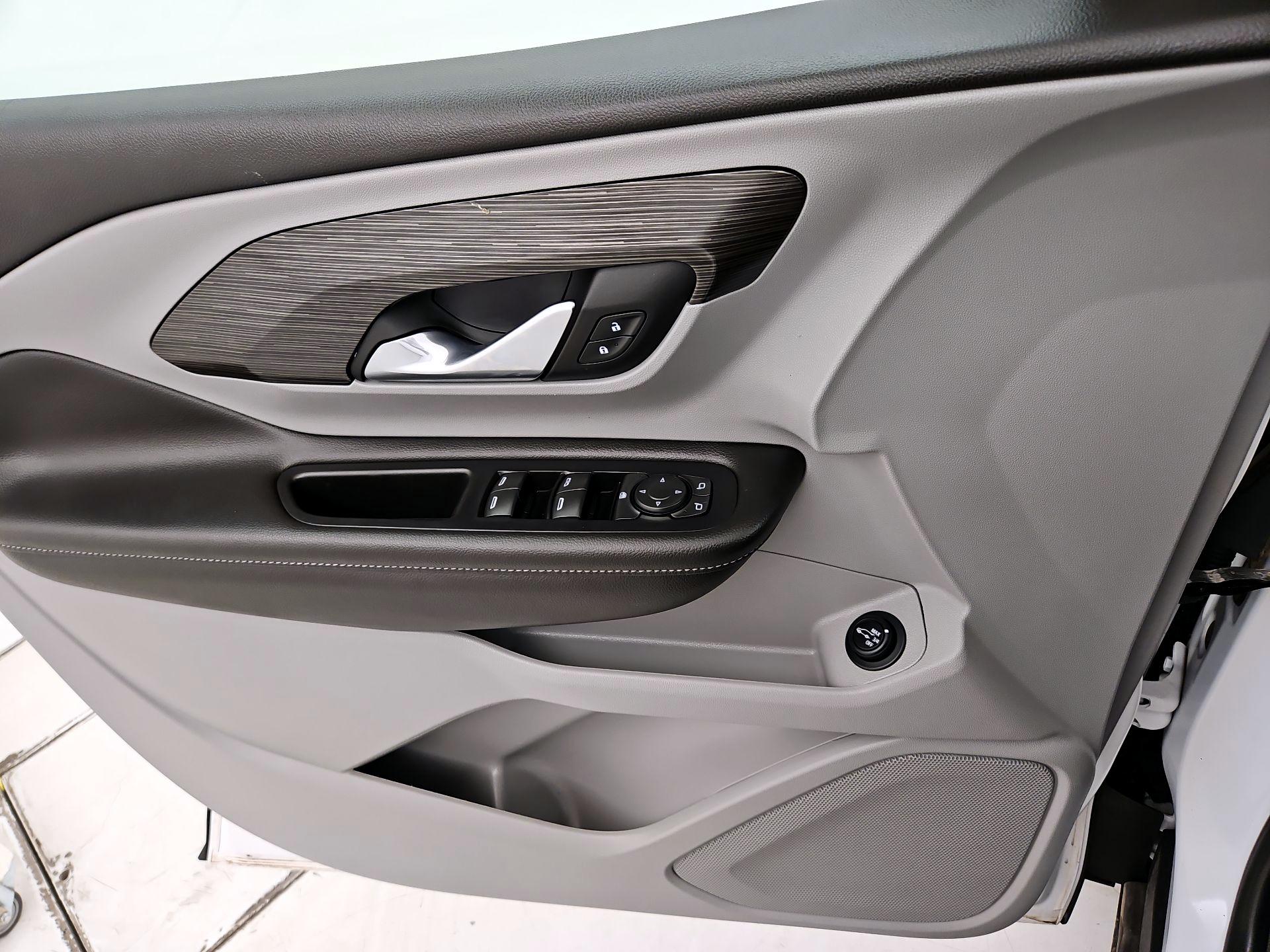 Thumbnail: 2023 GMC Terrain - 12