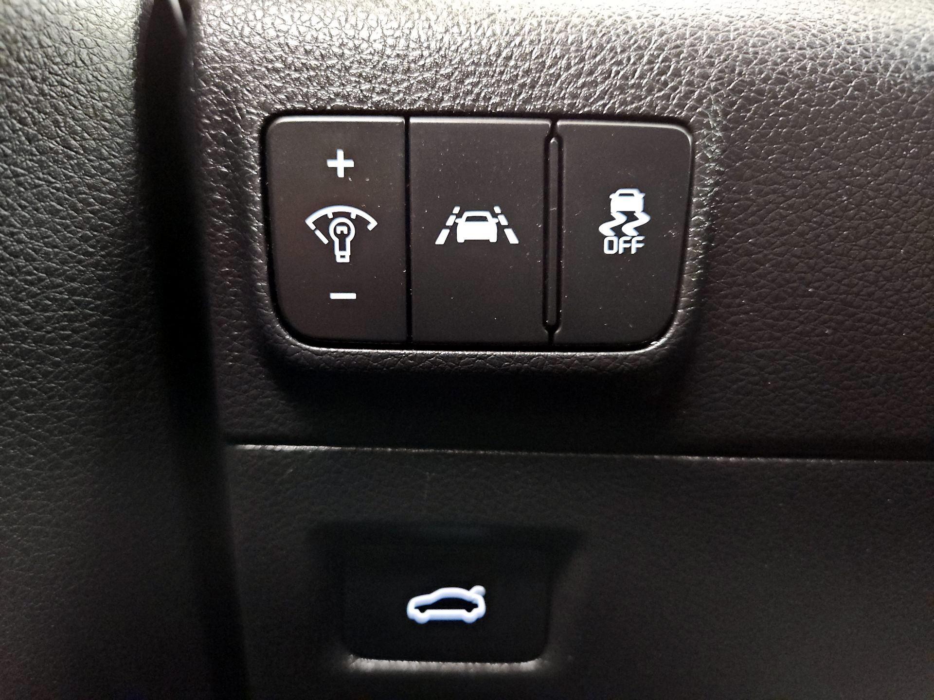 Thumbnail: 2023 Kia K5 - 13