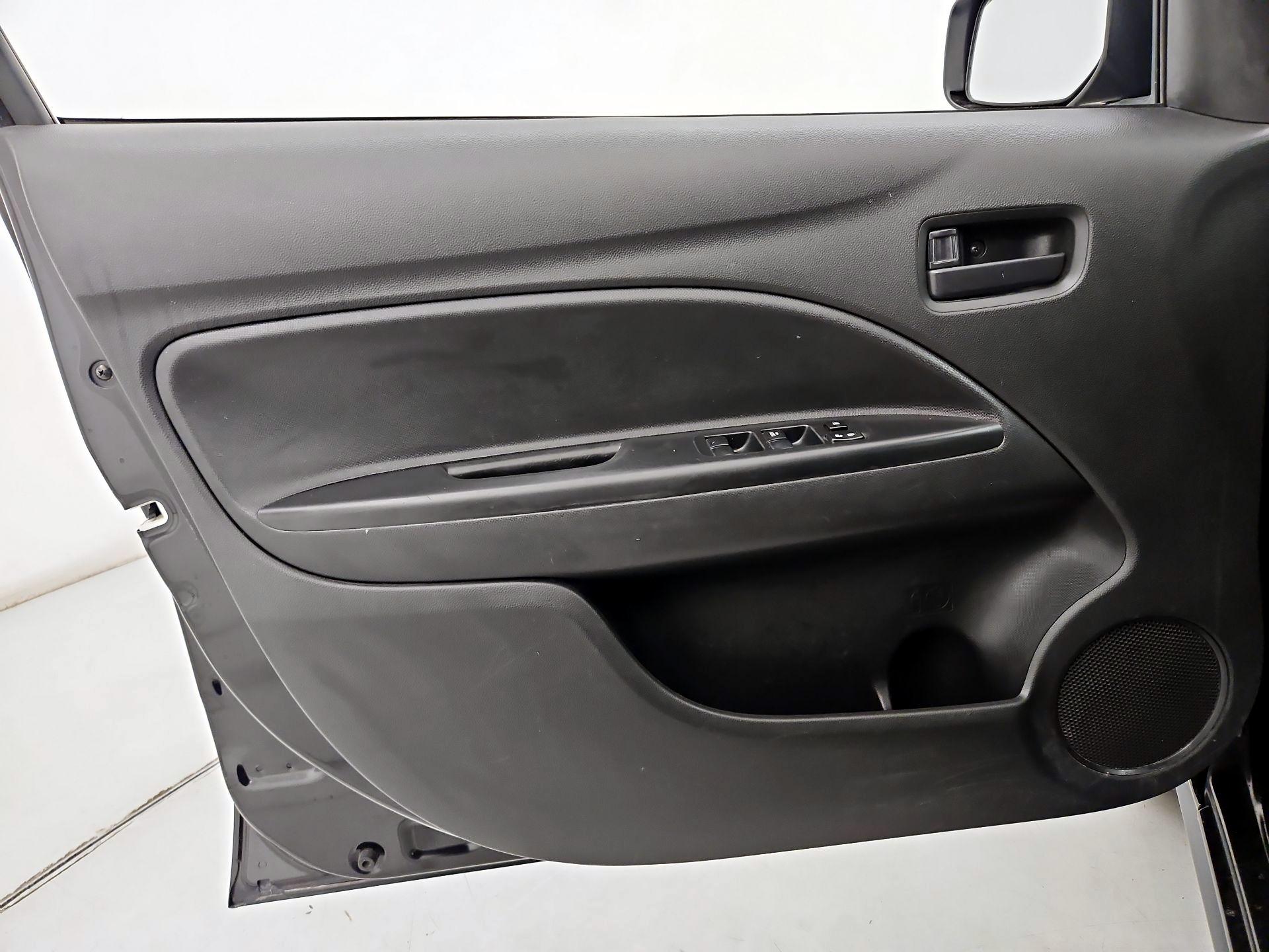 Thumbnail: 2021 Mitsubishi Mirage - 12