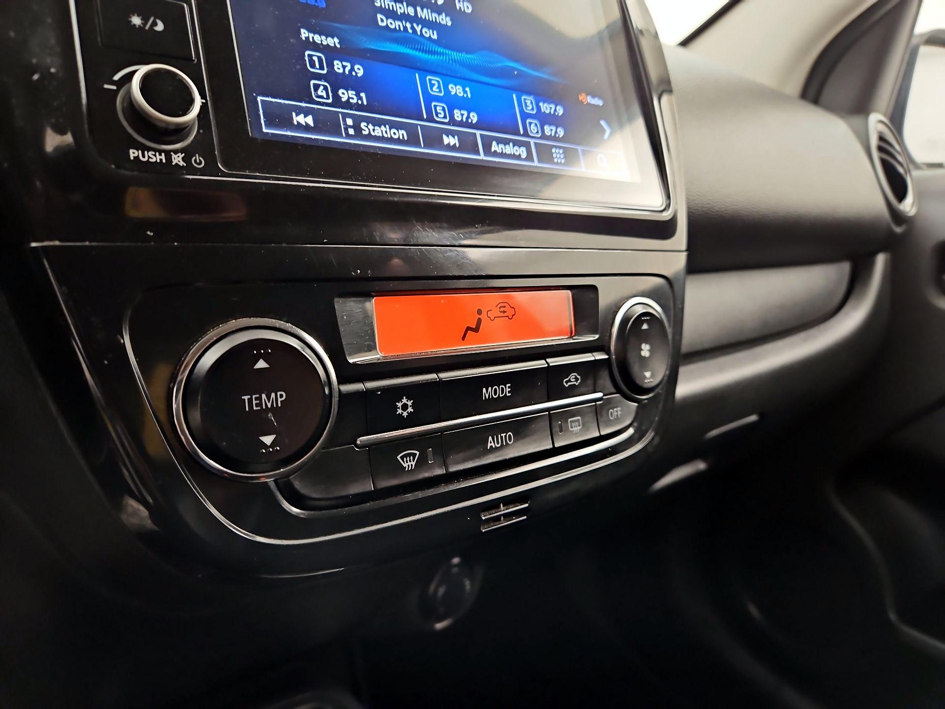 Thumbnail: 2021 Mitsubishi Mirage - 16