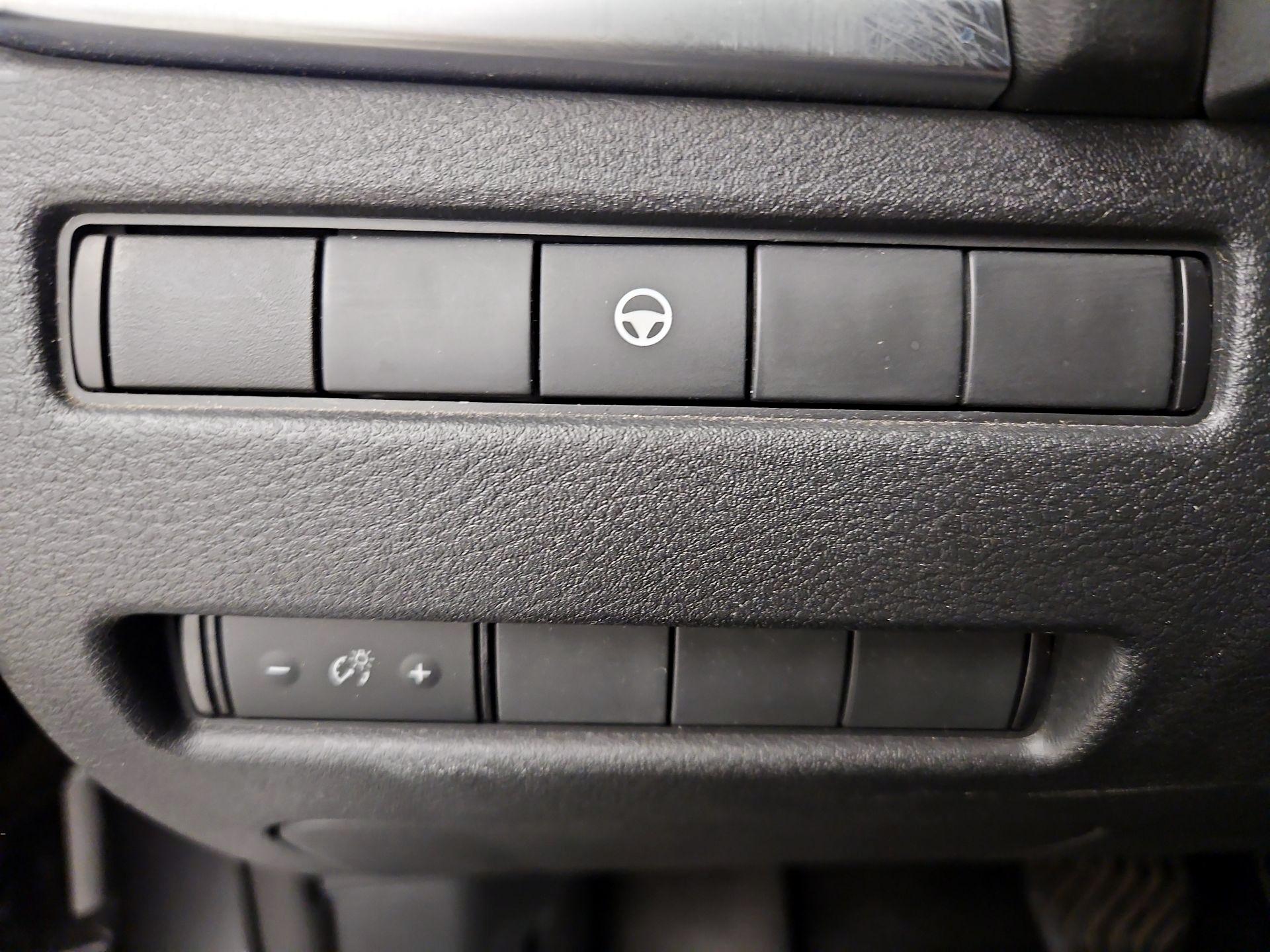 Thumbnail: 2022 Nissan Rogue - 13