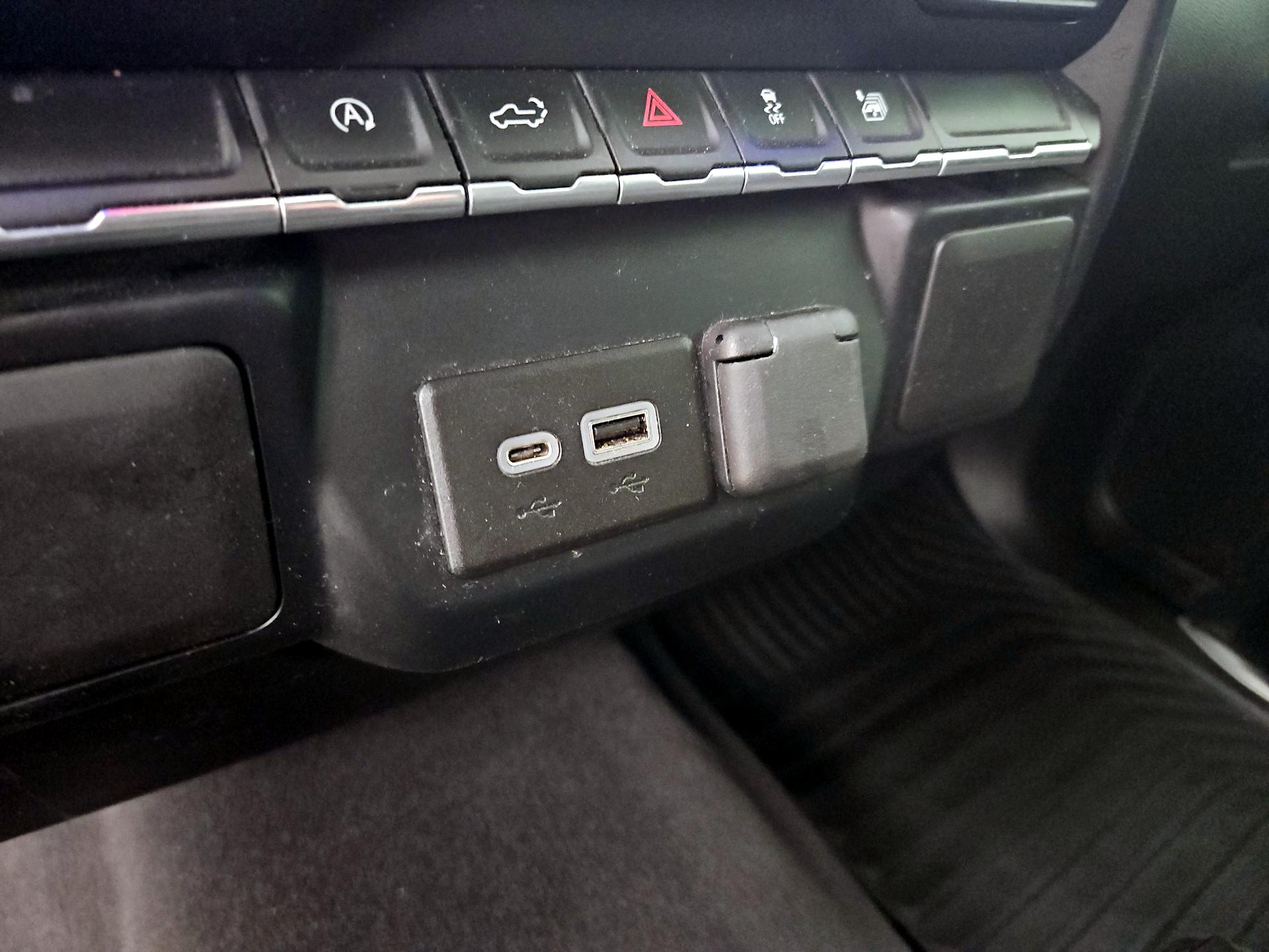 Thumbnail: 2022 Chevrolet Silverado 1500 - 18