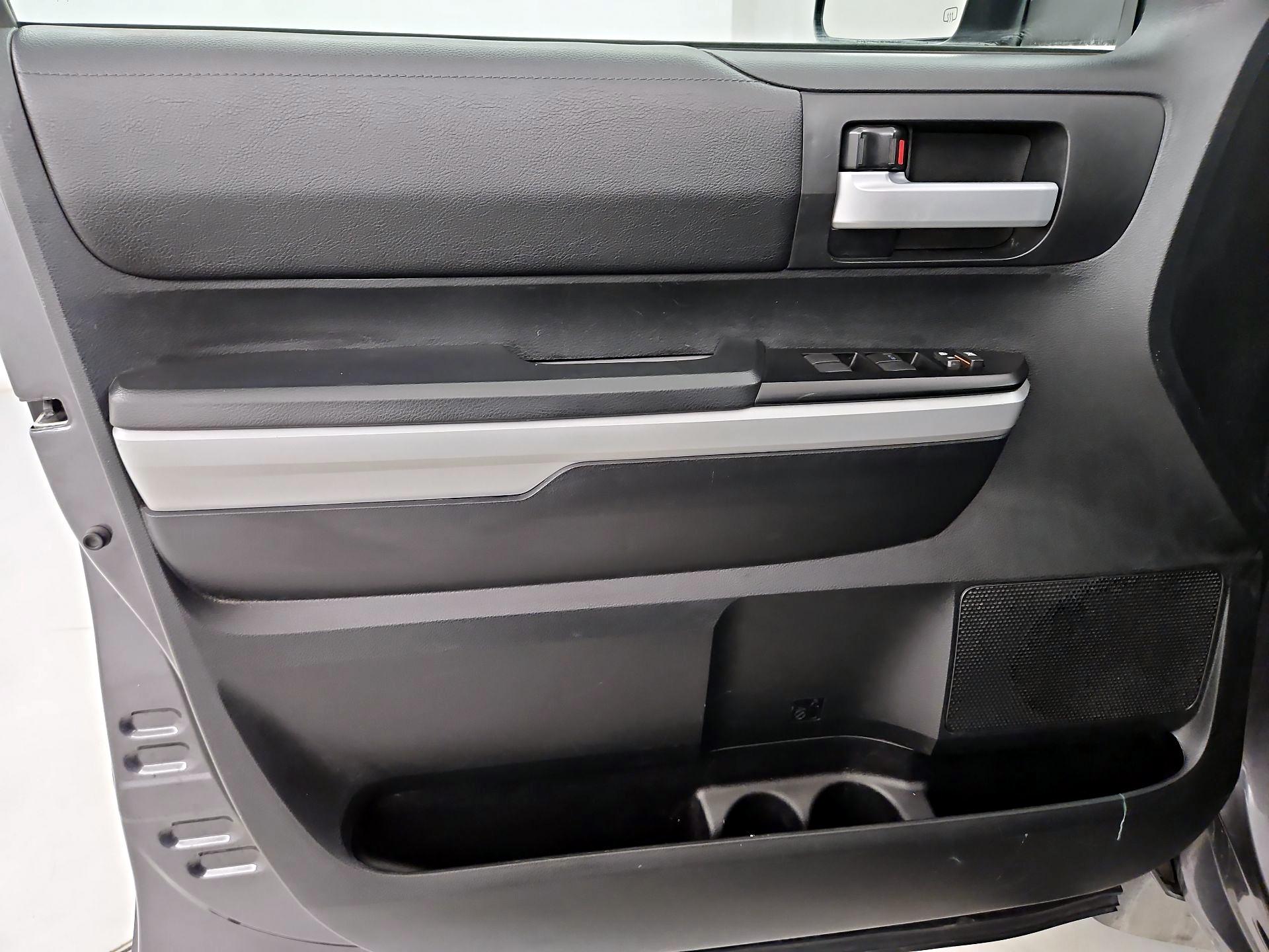 Thumbnail: 2019 Toyota Tundra - 12