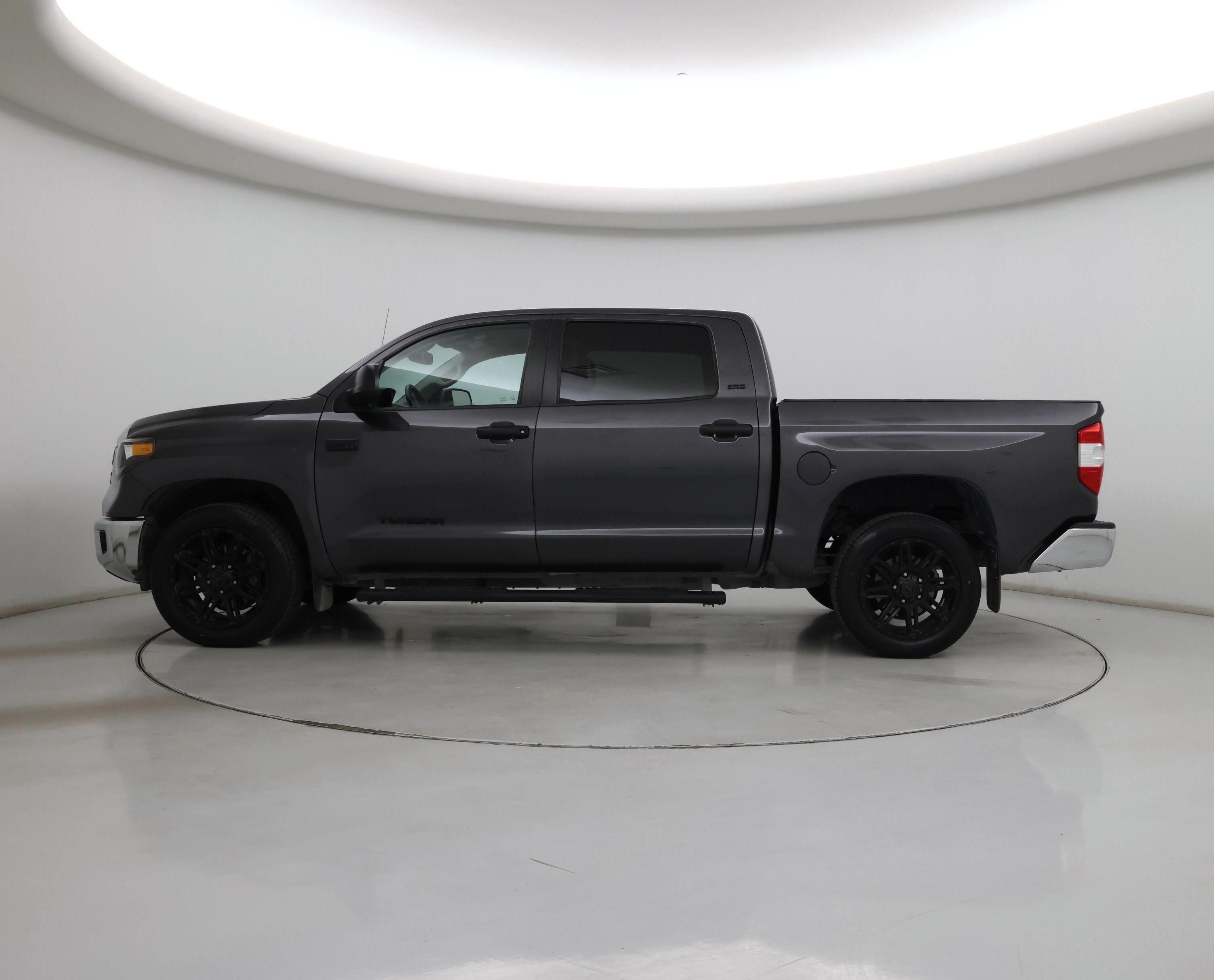 Thumbnail: 2019 Toyota Tundra - 3