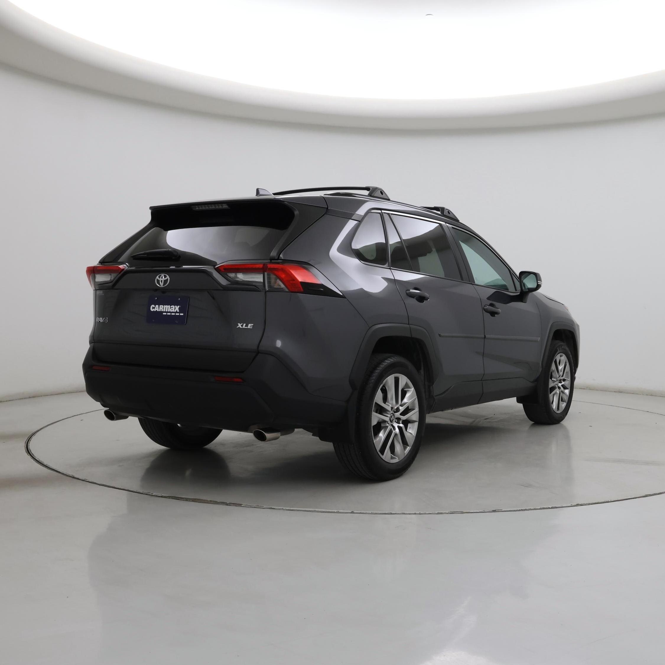 Thumbnail: 2021 Toyota RAV4 - 8