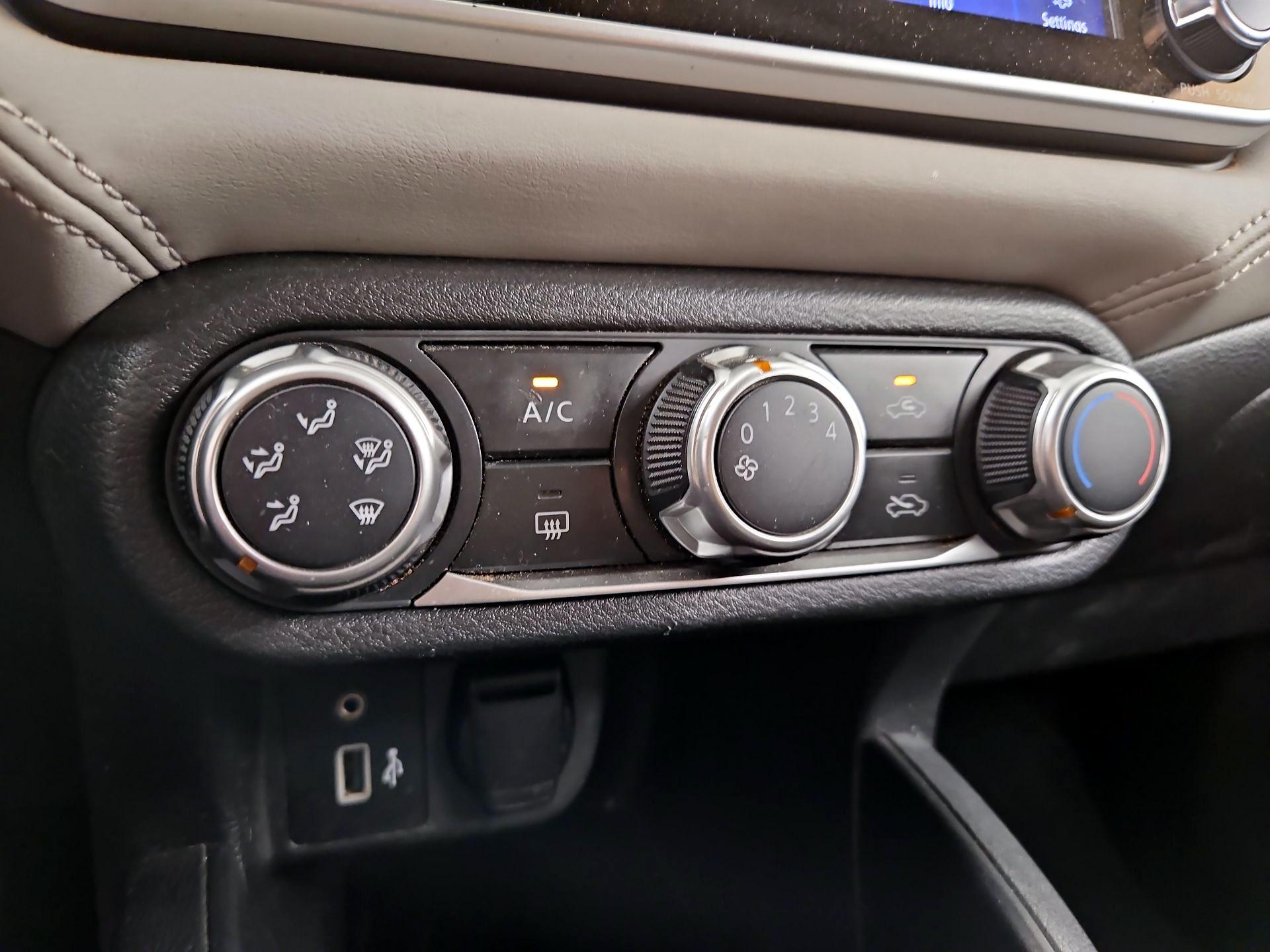 Thumbnail: 2020 Nissan Versa - 15