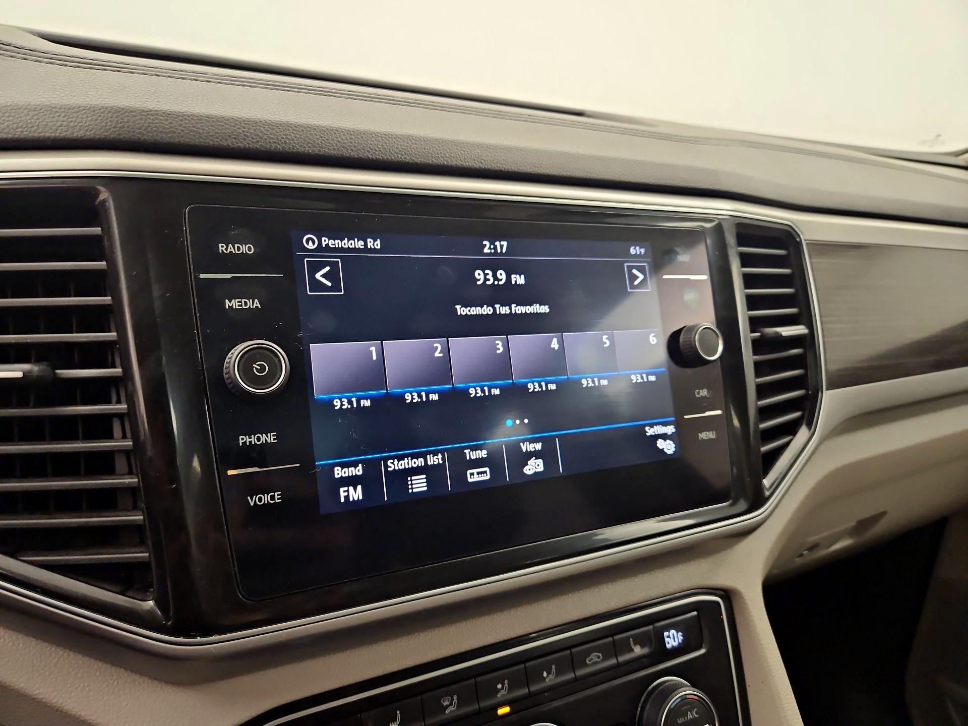 Thumbnail: 2019 Volkswagen Atlas - 16