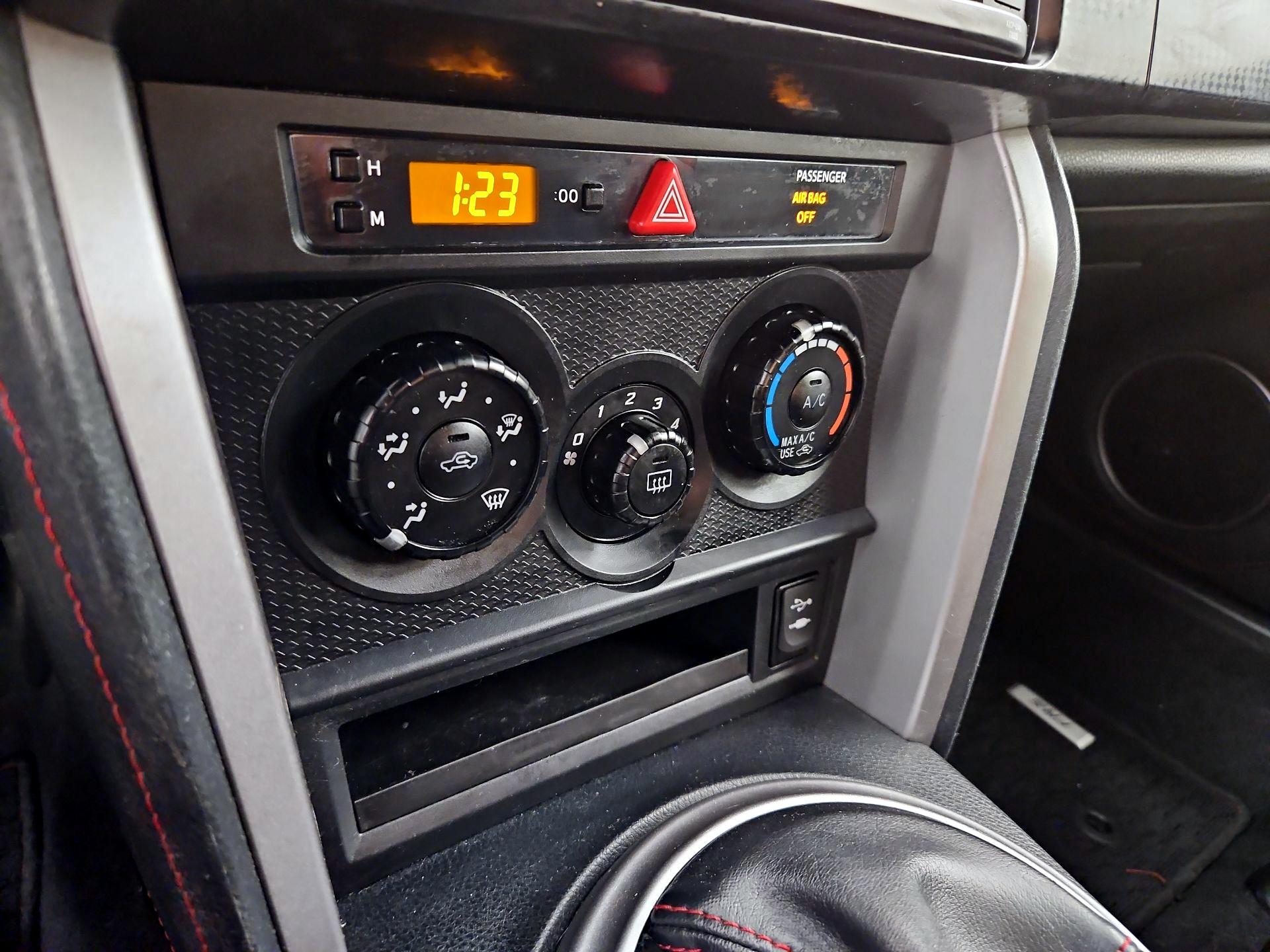 Thumbnail: 2014 Scion FR-S - 15