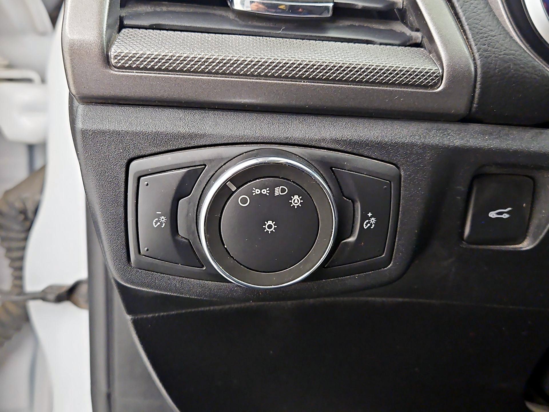 Thumbnail: 2020 Ford Fusion - 13