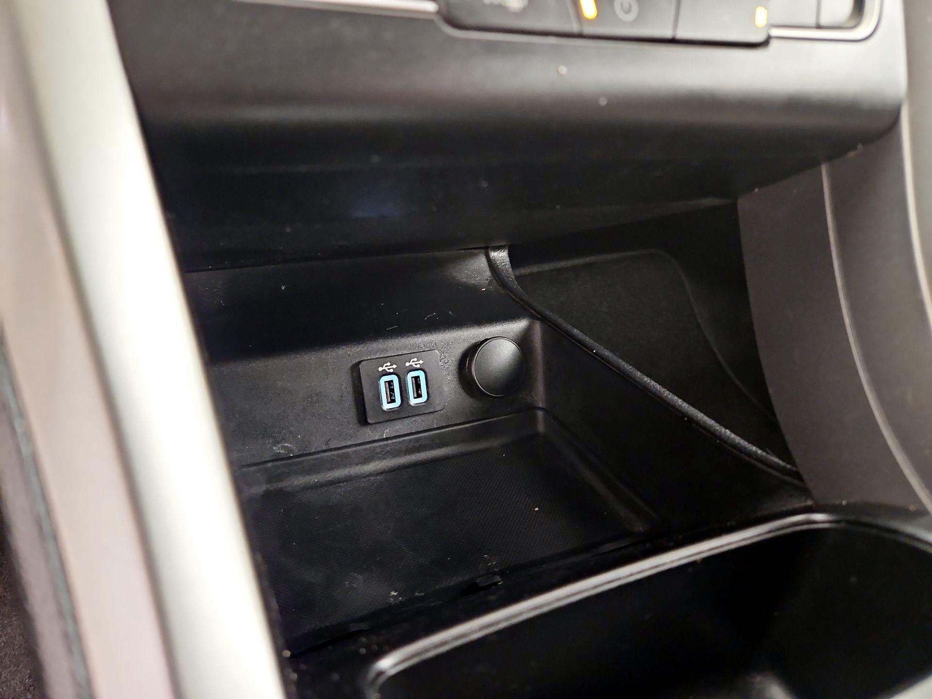 Thumbnail: 2020 Ford Fusion - 19