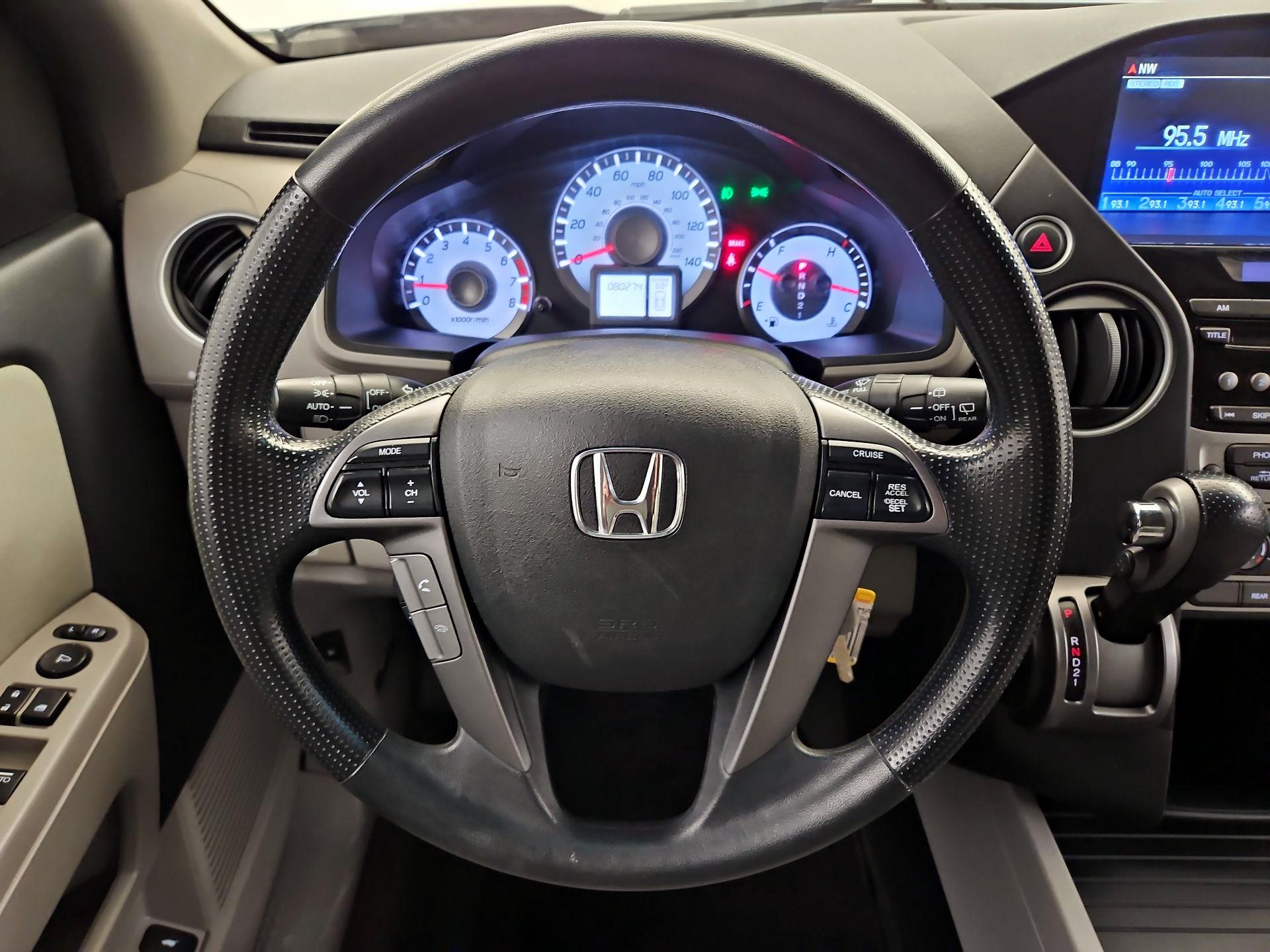 Thumbnail: 2015 Honda Pilot - 10