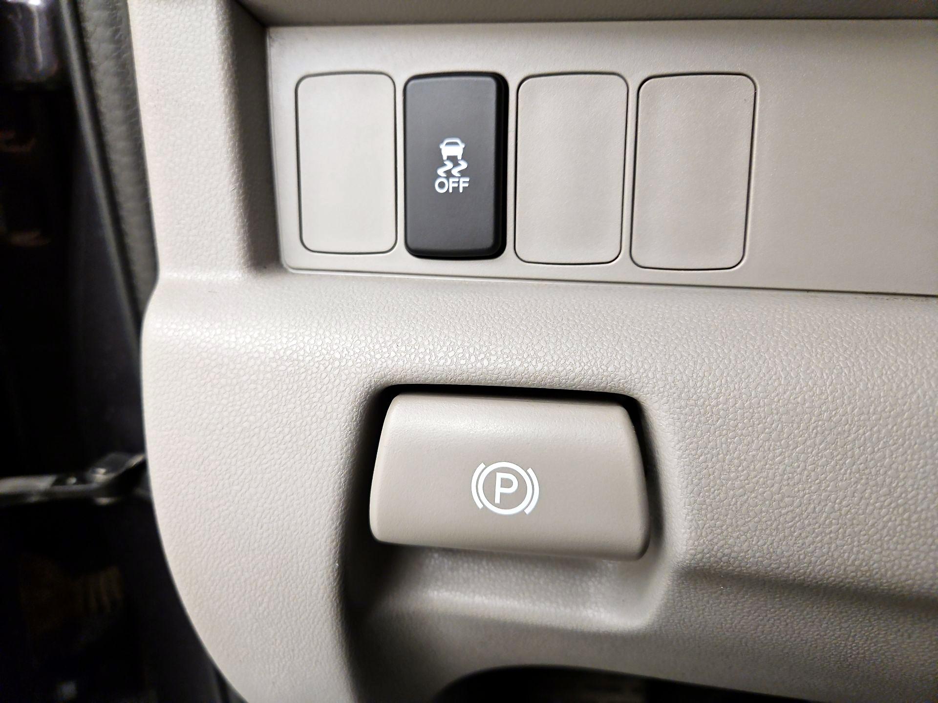 Thumbnail: 2015 Honda Pilot - 13